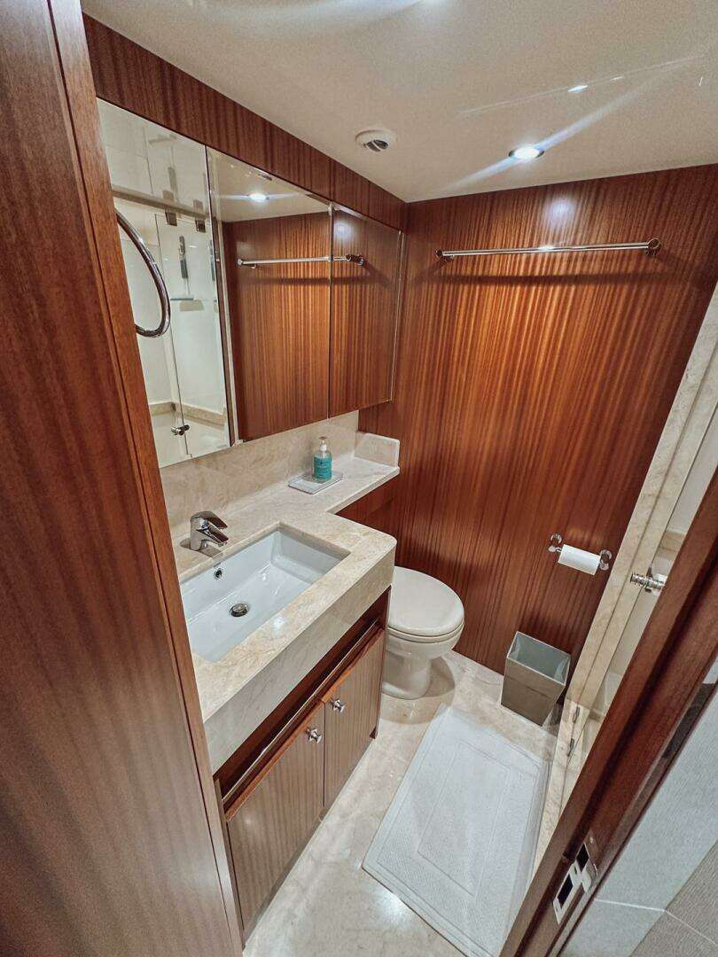 2015 Ocean Alexander 72 - Image 20