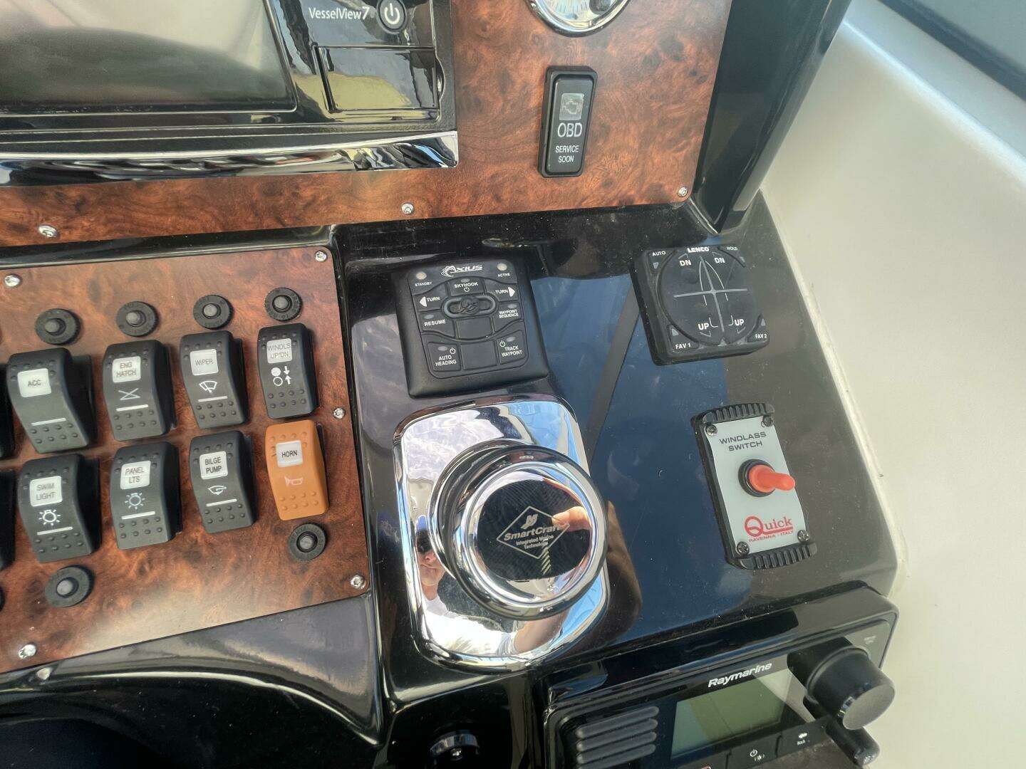 2016 Rinker 310 Express - Image 29