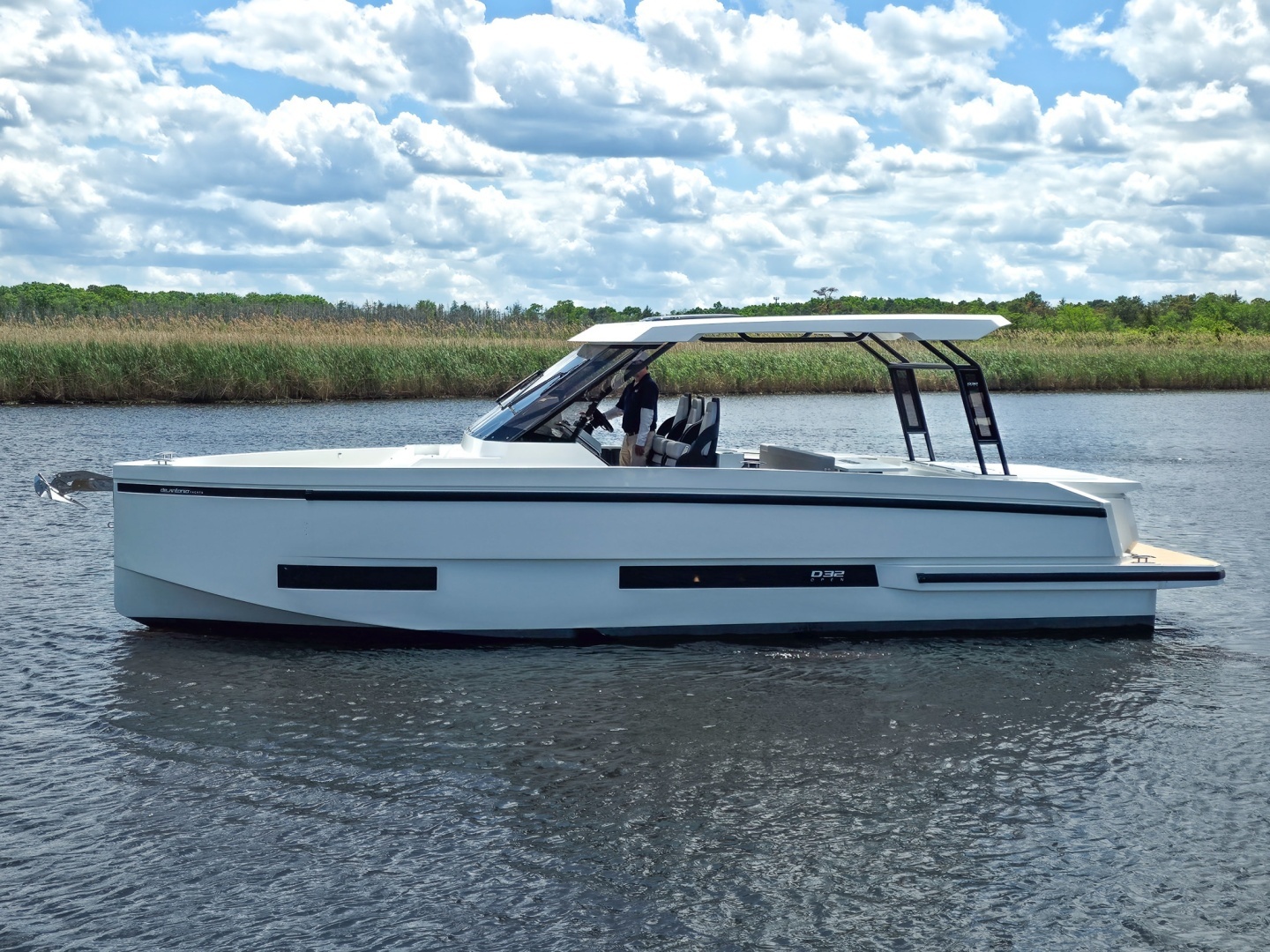 2026 De Antonio Yachts D32 - Image 2