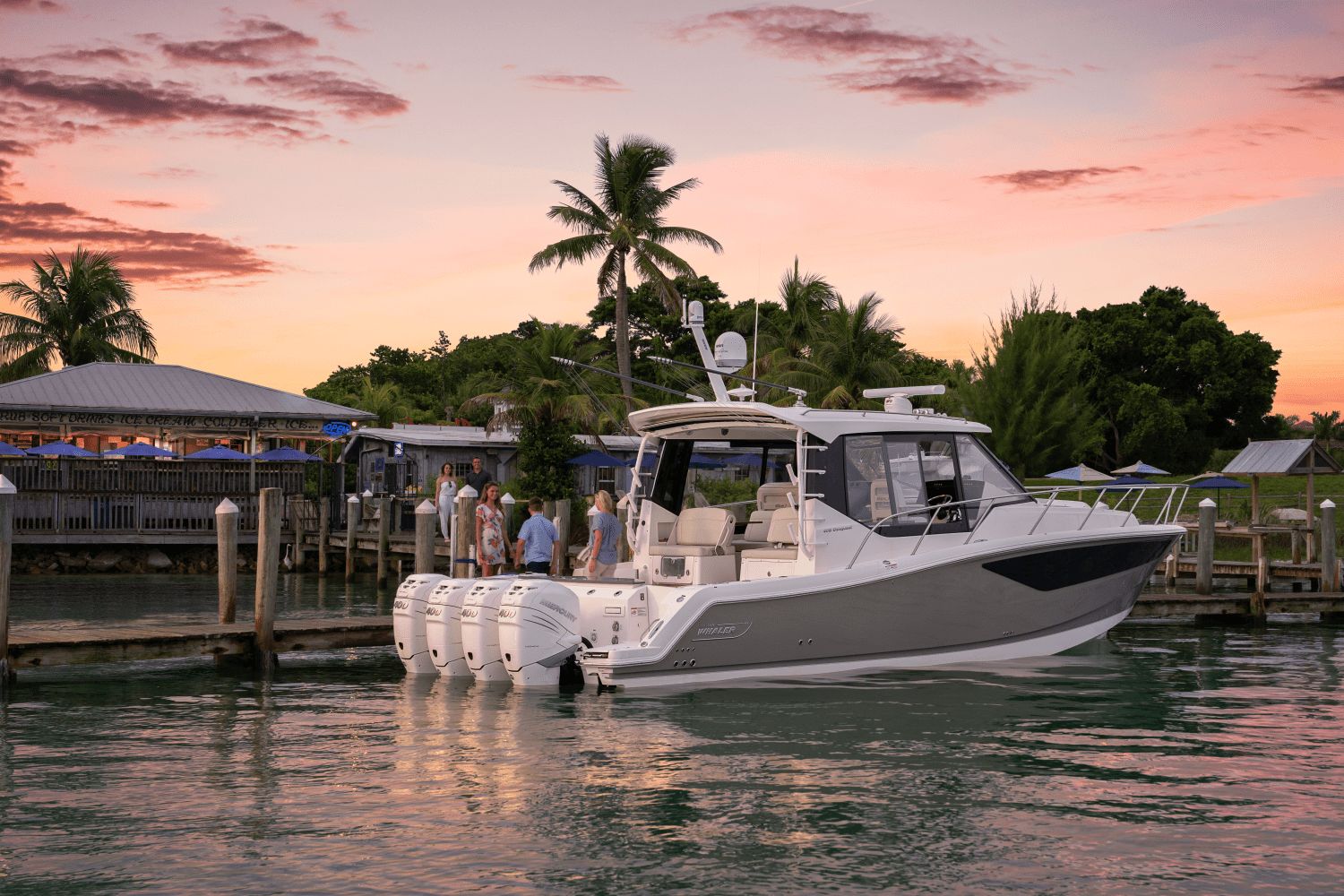 2025 Boston Whaler 405 Conquest - 39
