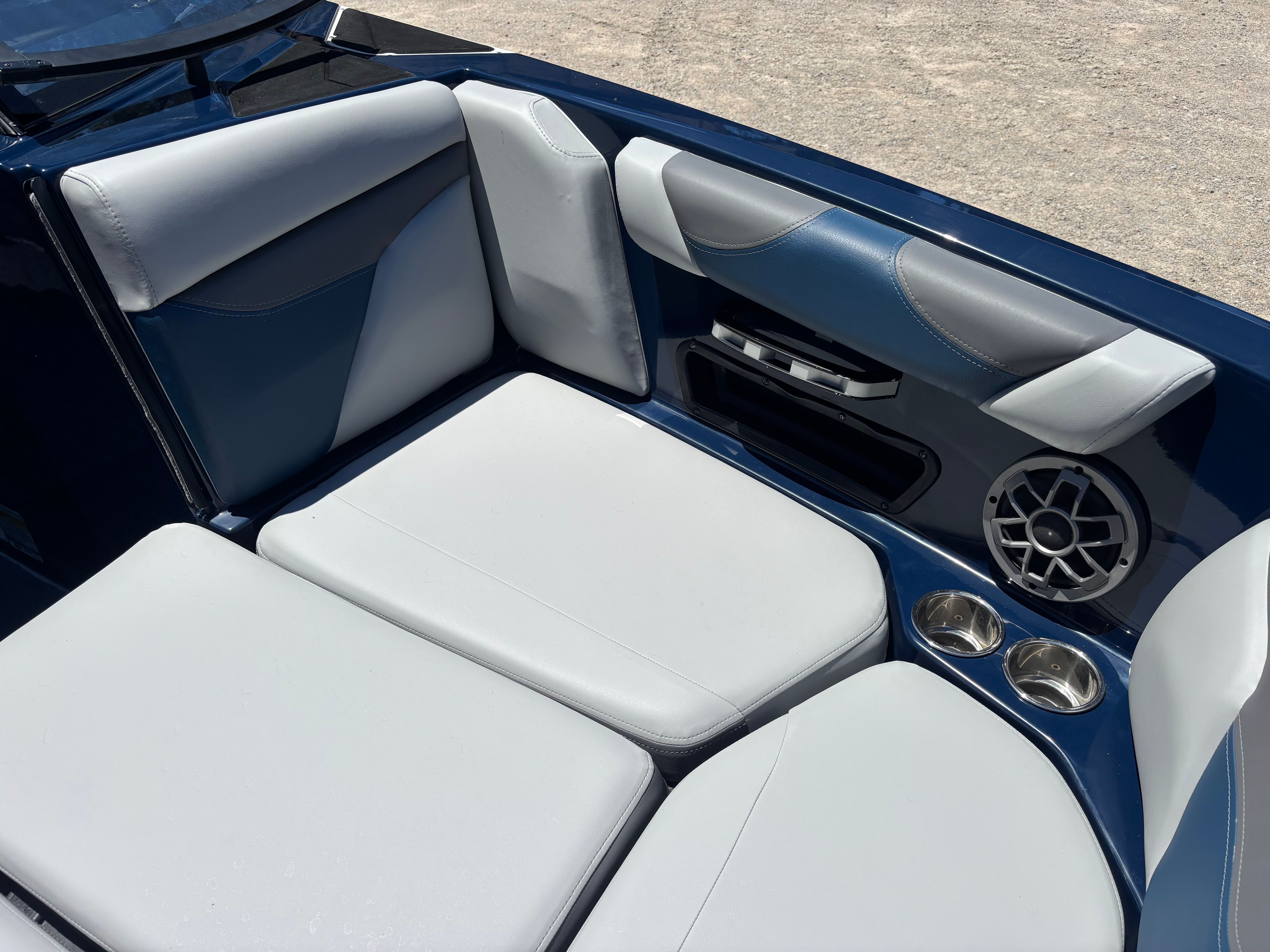 2019 AXIS A22 - Image 14