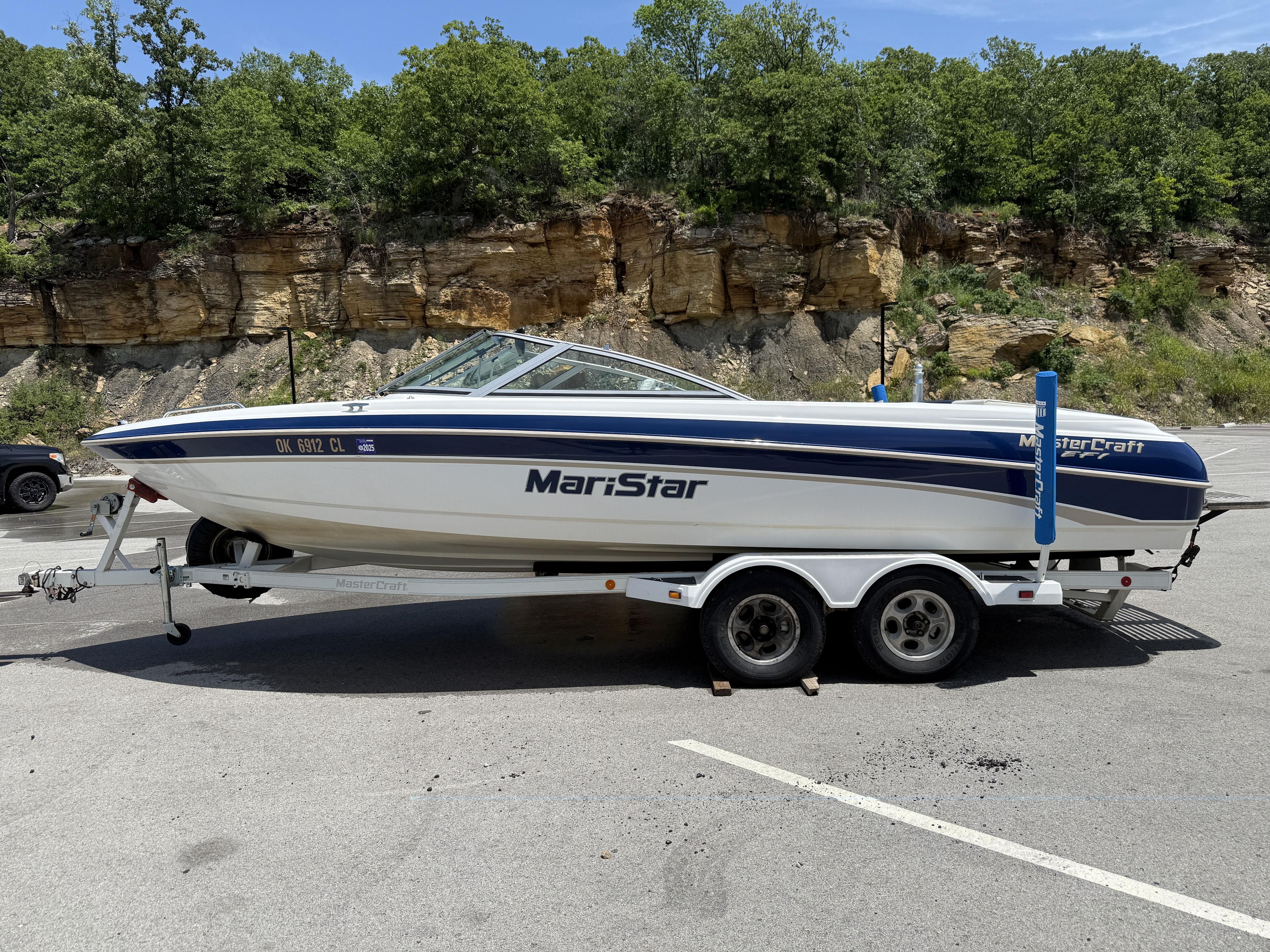 2000 MasterCraft MariStar 230 SV - 2