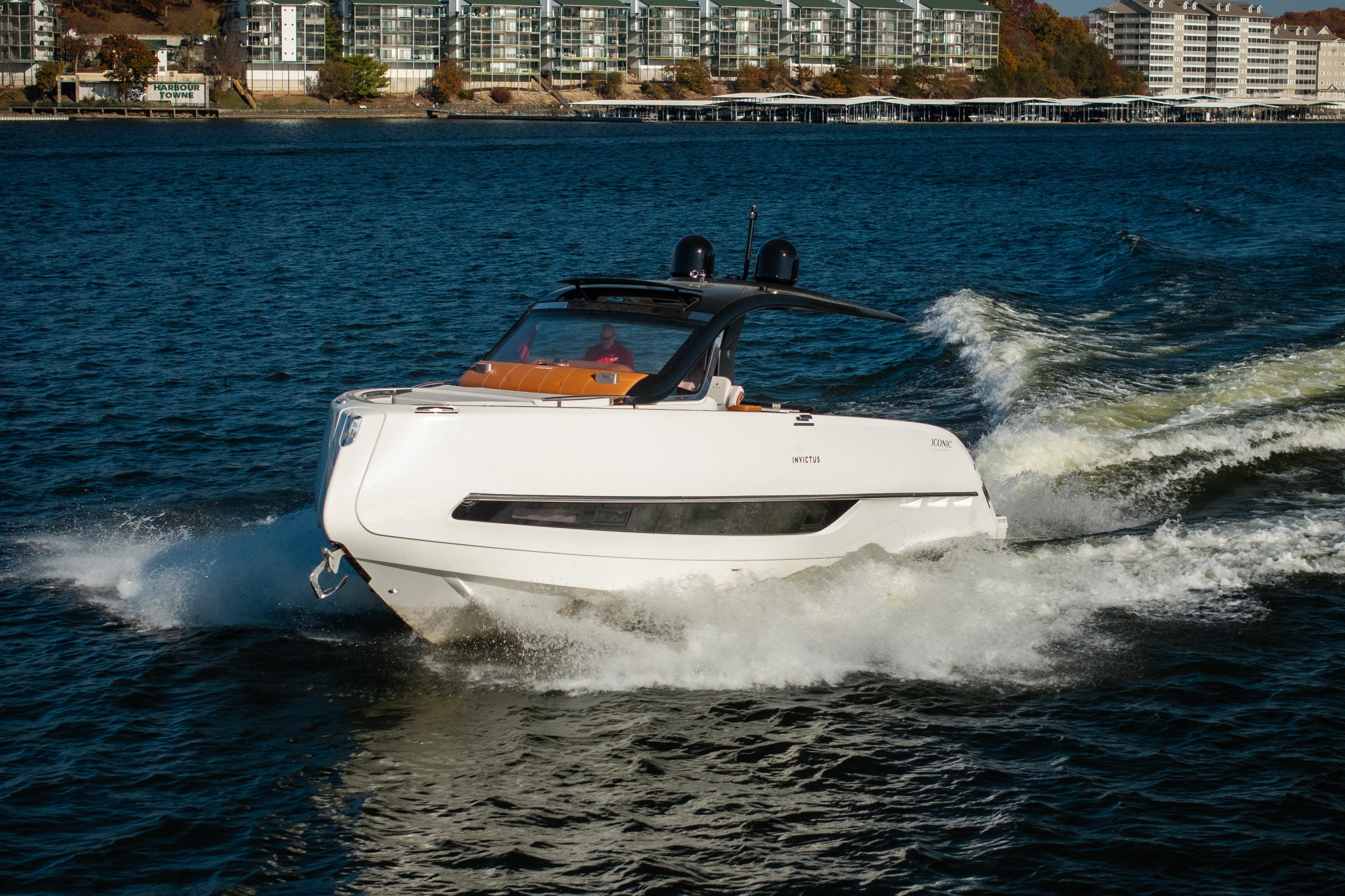 2025 Invictus TT430