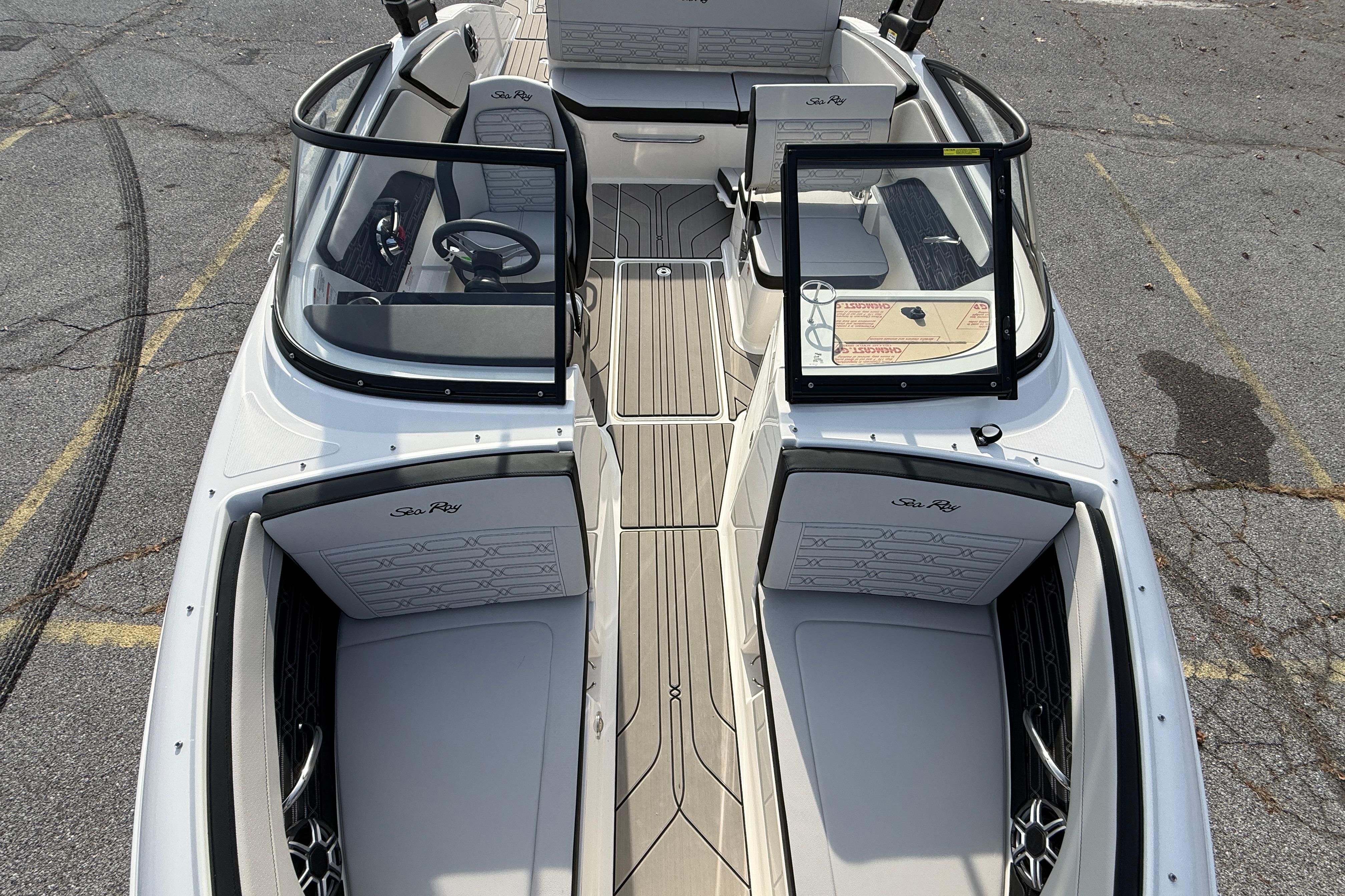 2026 Sea Ray SPX 210 Outboard boat interior with open cockpit and seating.
