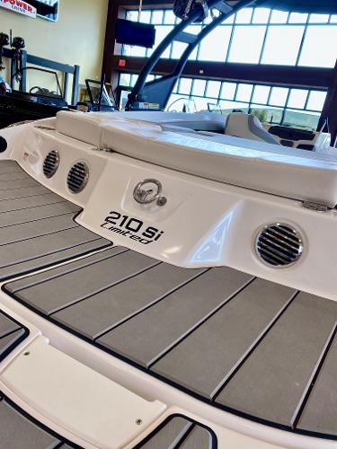 2023 Tahoe 210 Si Limited boat interior with seating and deck.