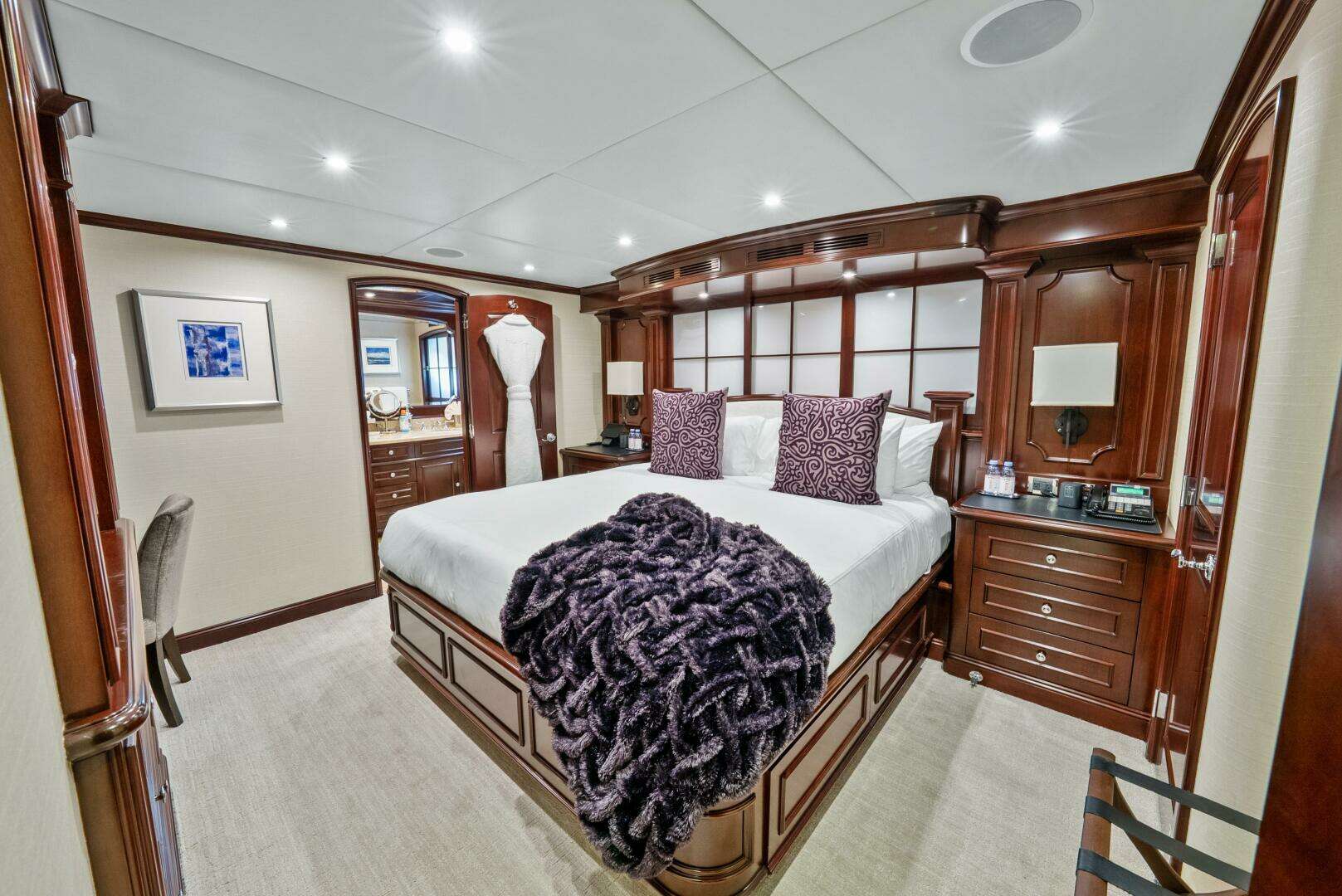 2005 Trinity Yachts Tri-Deck - Image 27