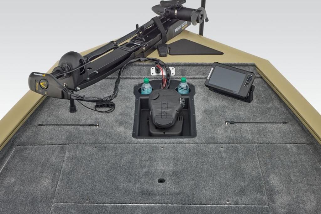 2026 Tracker Pro Team 195 boat deck with trolling motor and fishfinder.