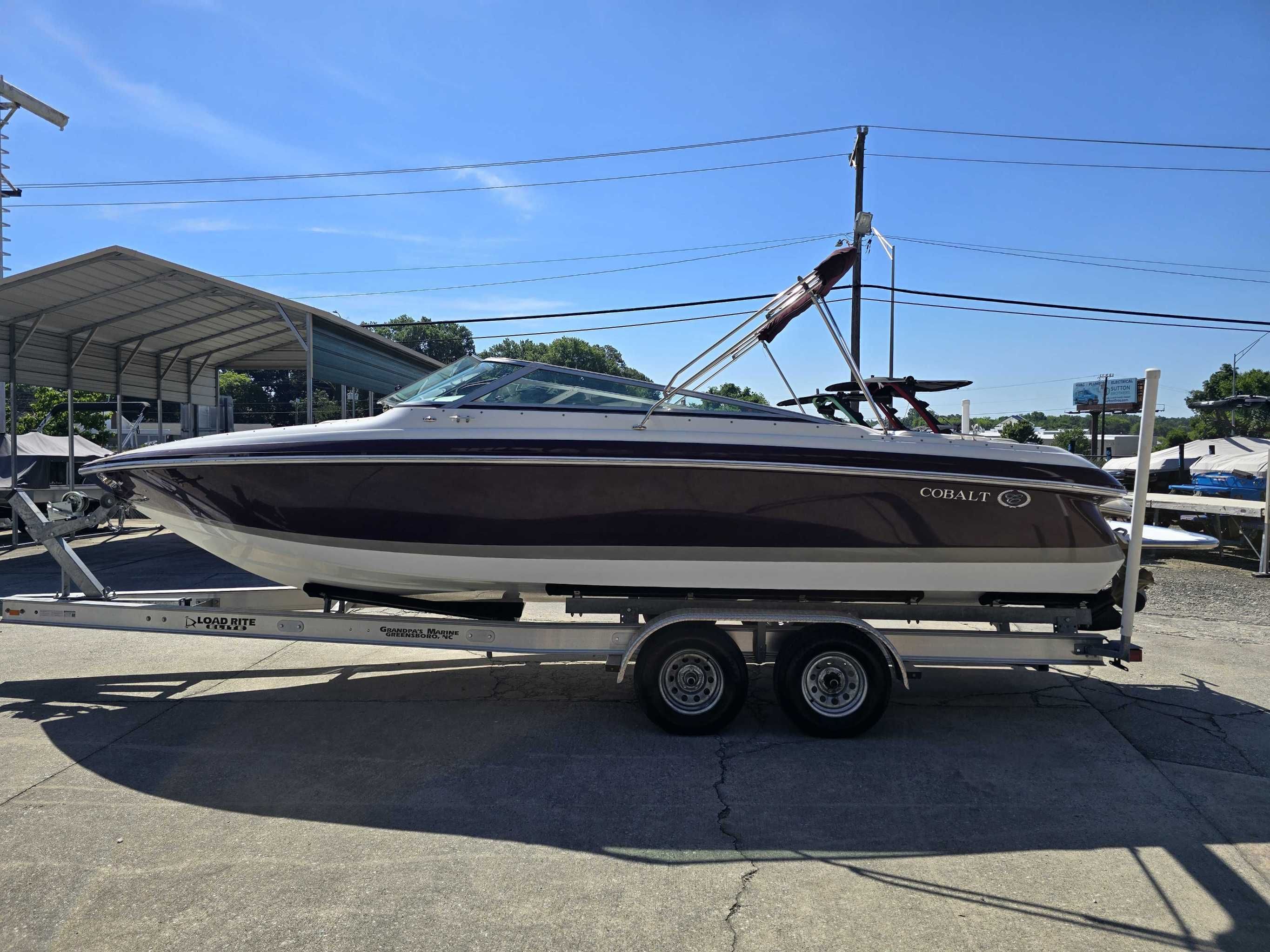 2005 Cobalt 246 - 2