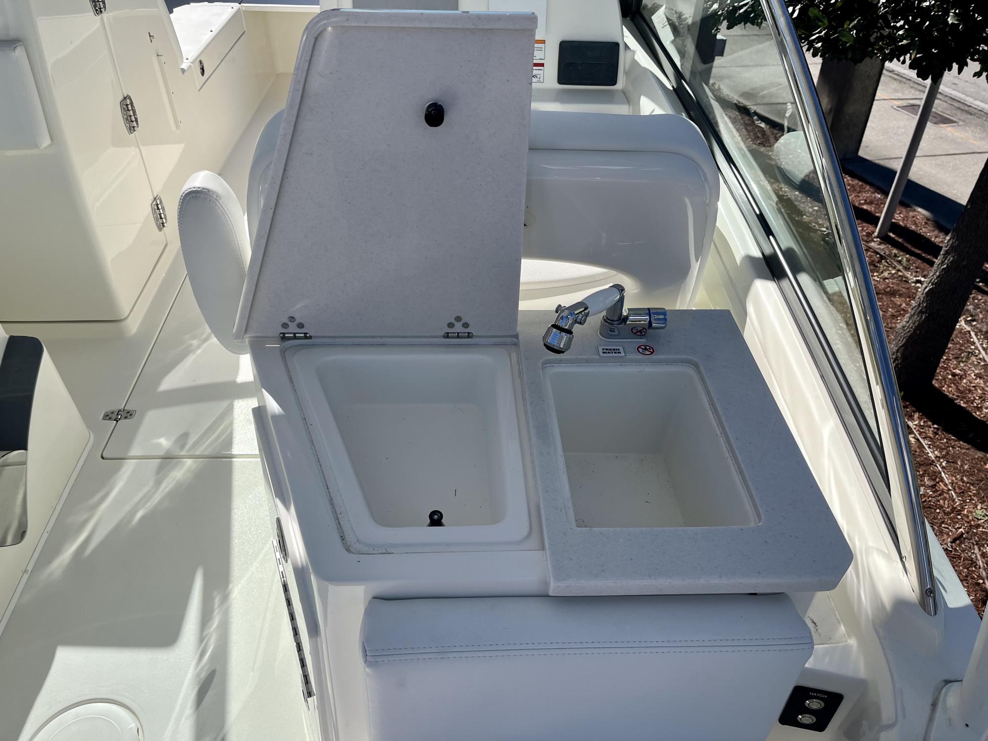 2025 Cobia 240 Dual Console - 11