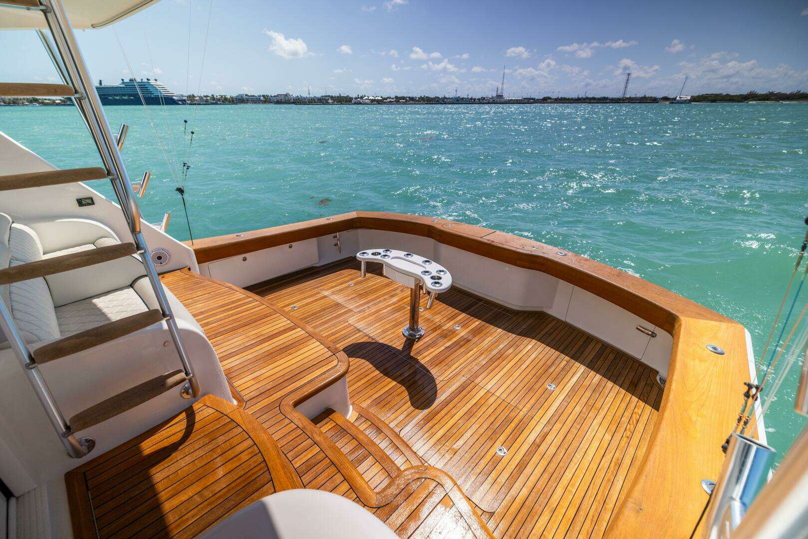 2011 Viking 70 Convertible - Image 71