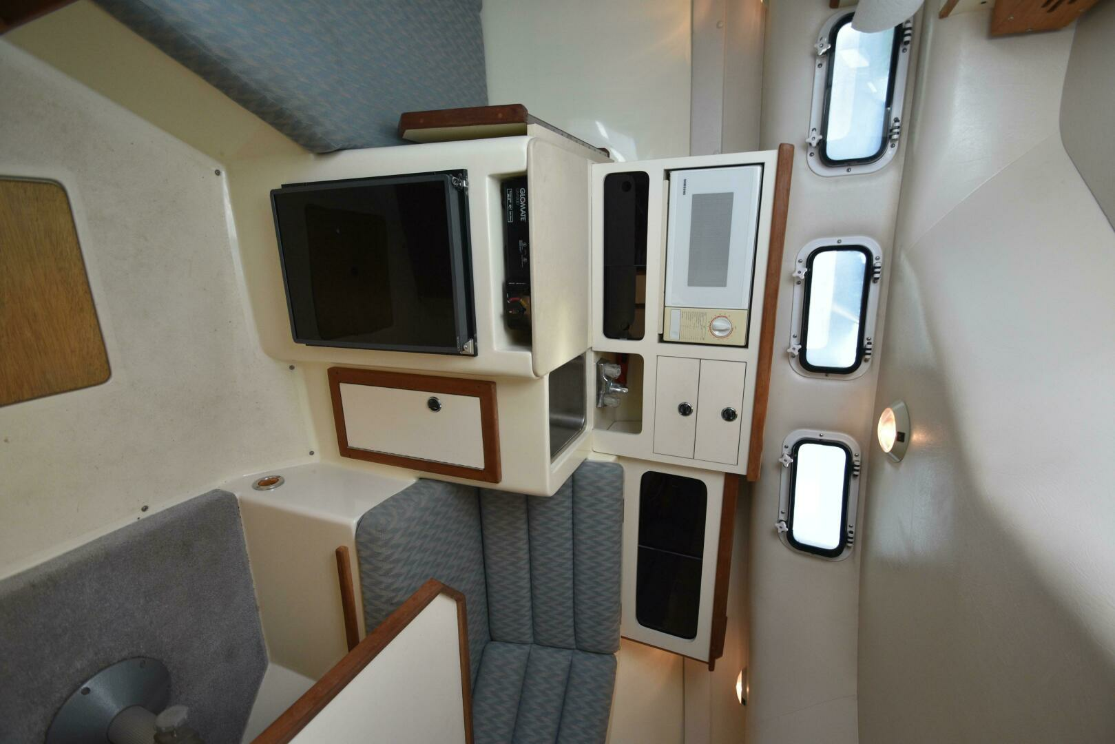 1998 Albin 28 TE Pilothouse - Image 21