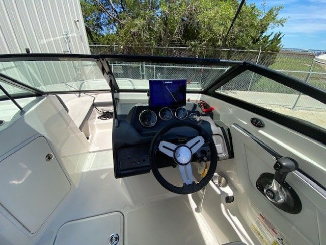 2016 Sea Ray SPX 210 - 8