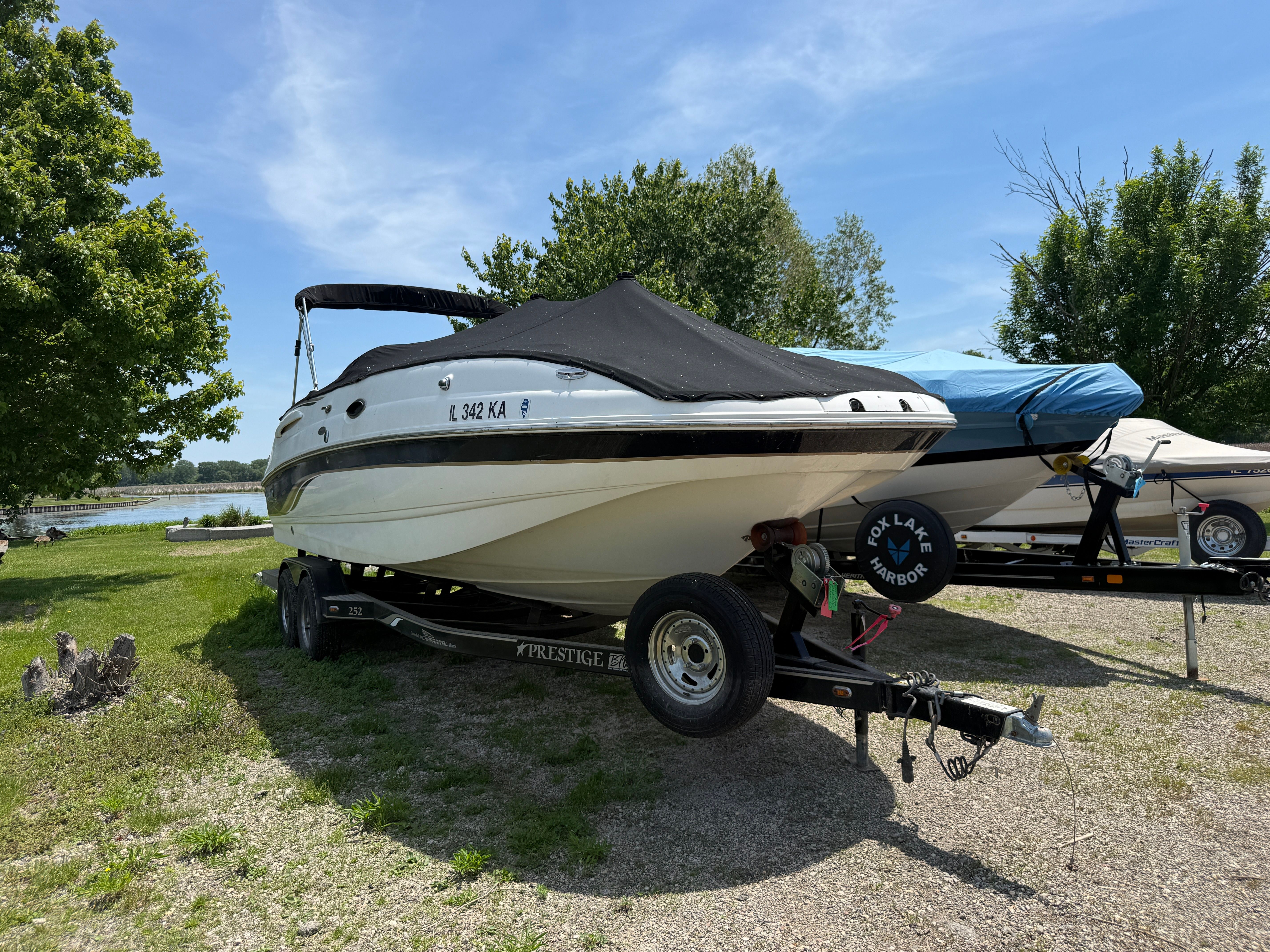 2005 Chaparral 252 Sunsesta