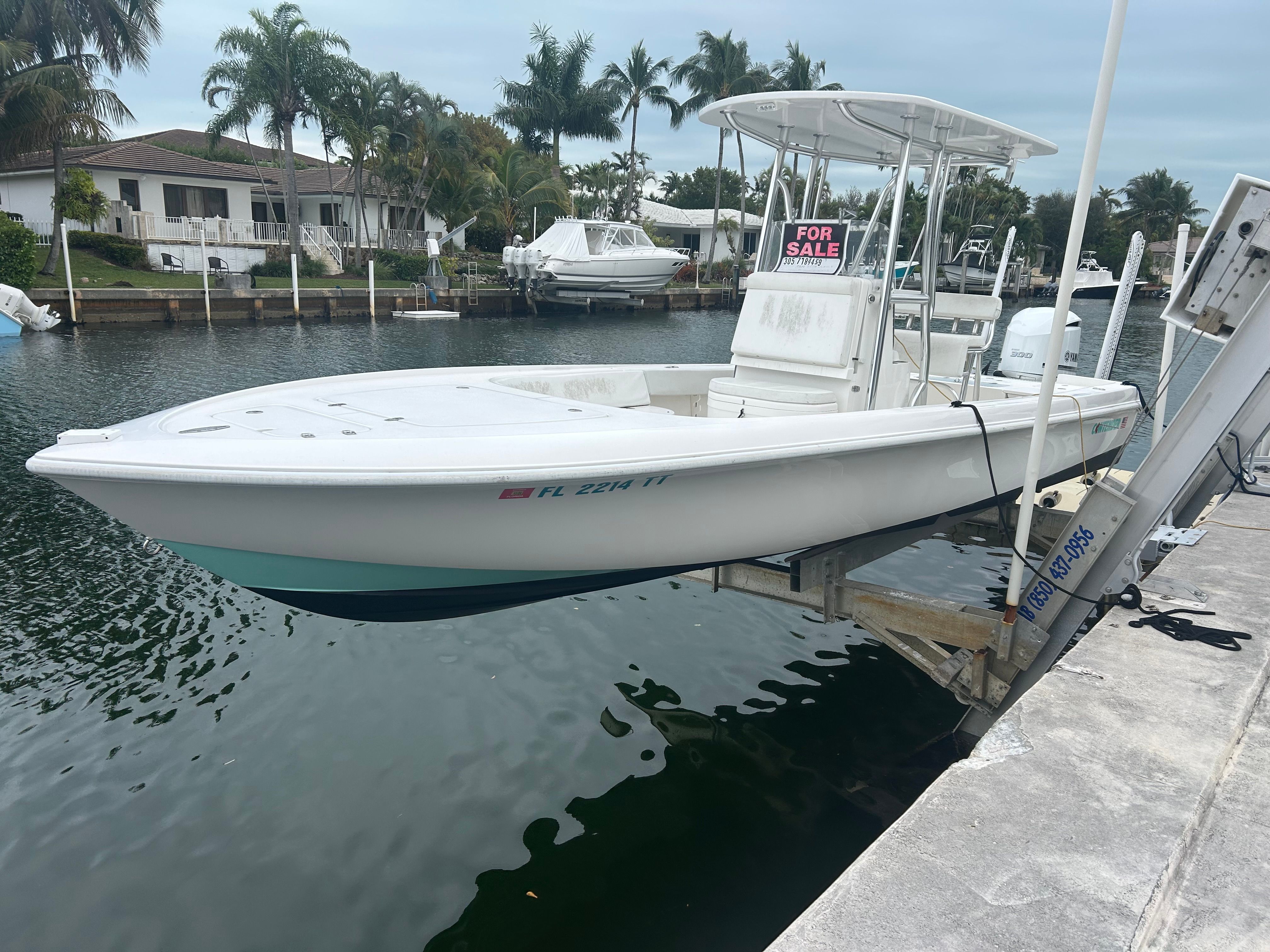 2019 Contender Bay Boat