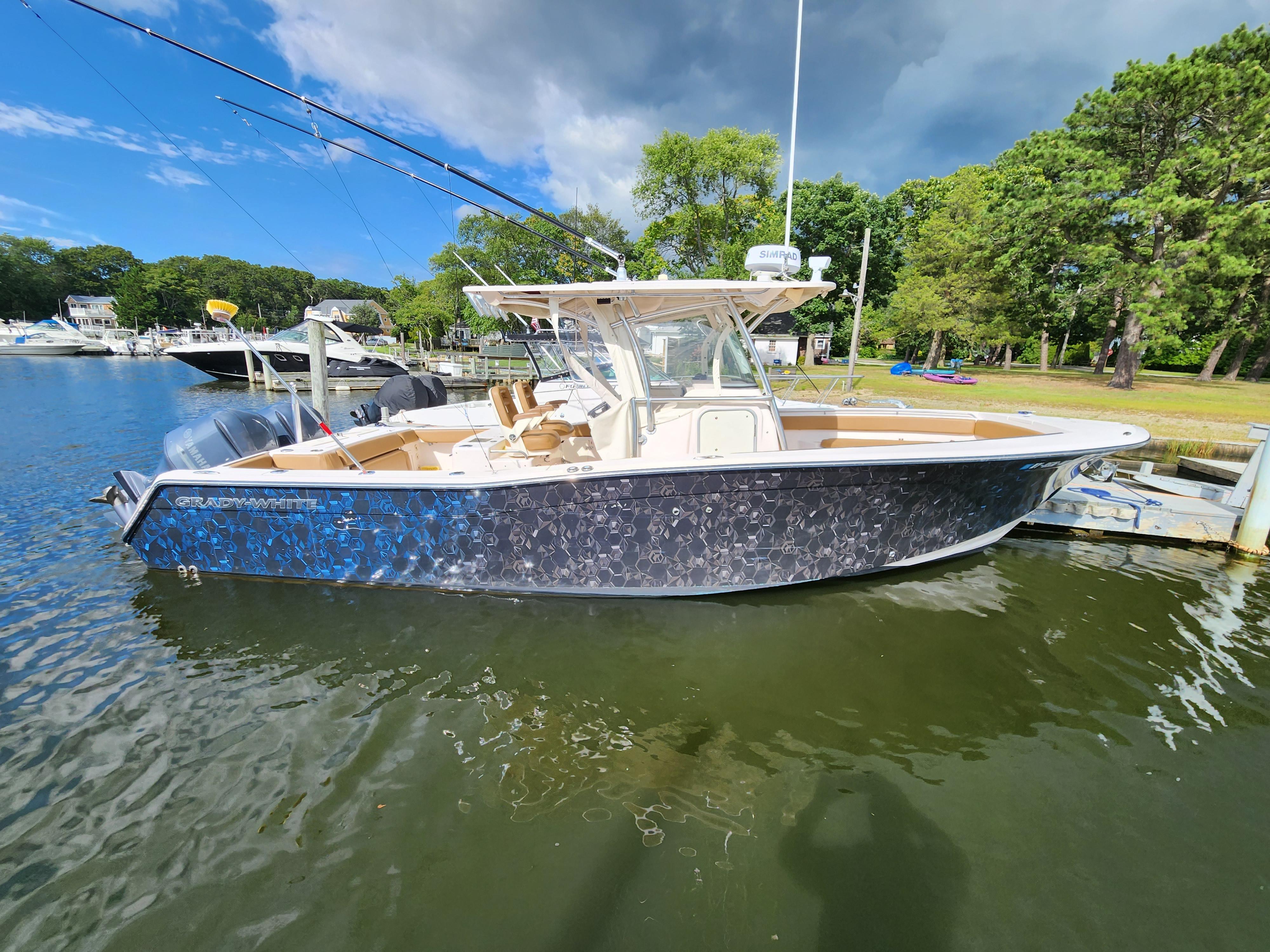 2008 Grady-White Bimini 306