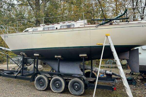 1979 Sabre 28