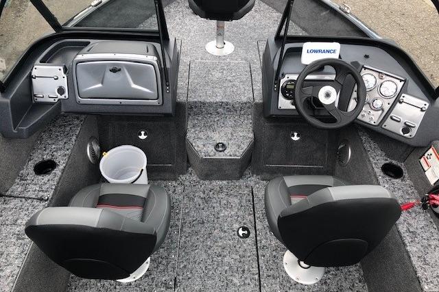 2026 Tracker Pro Guide V-175 Combo boat interior with dual seats and control panel.