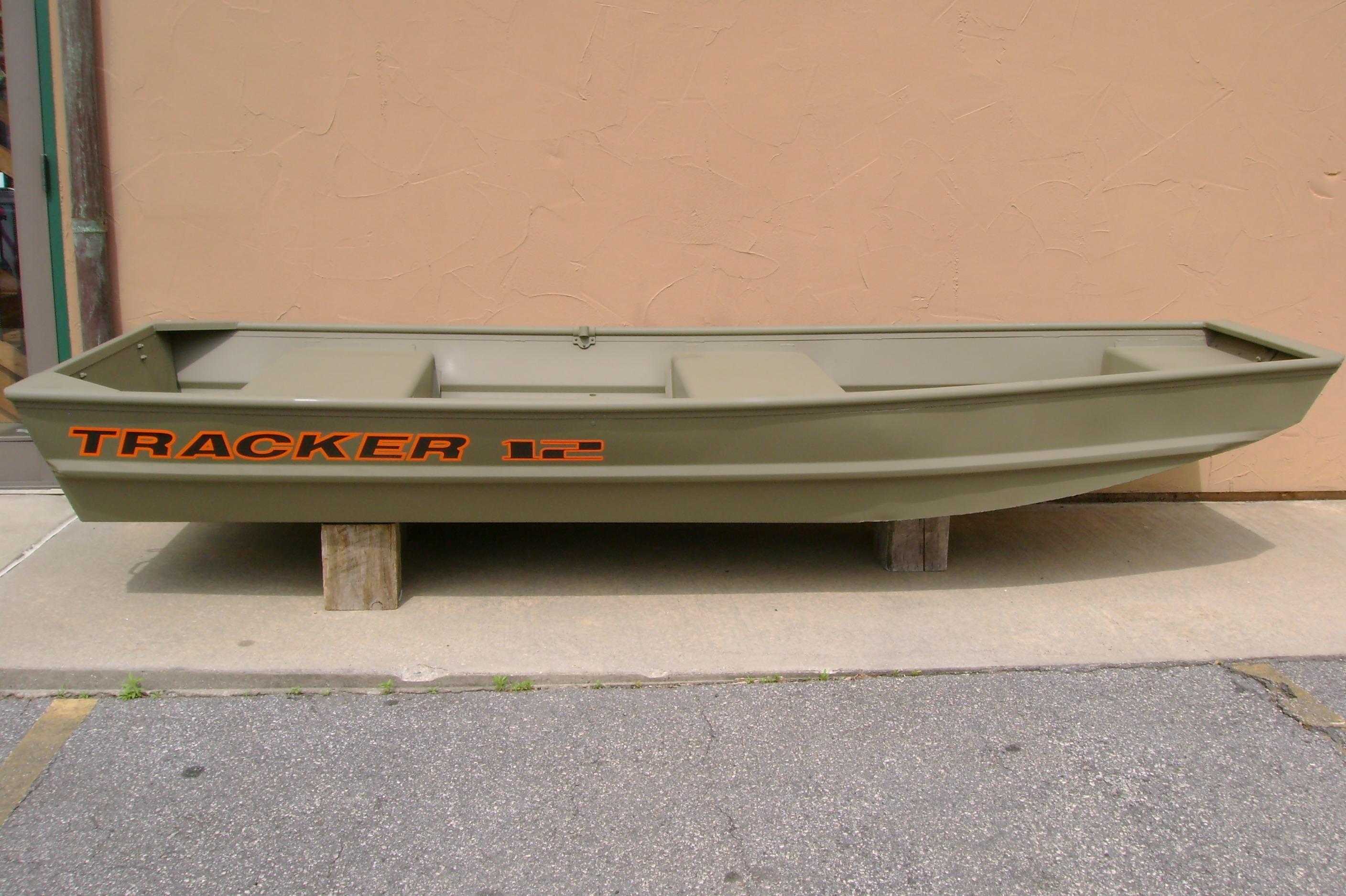 2026 Tracker Grizzly 12 Jon