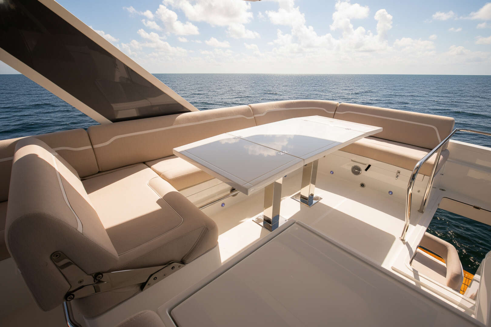 2026 Galeon 500 FLY - Image 18