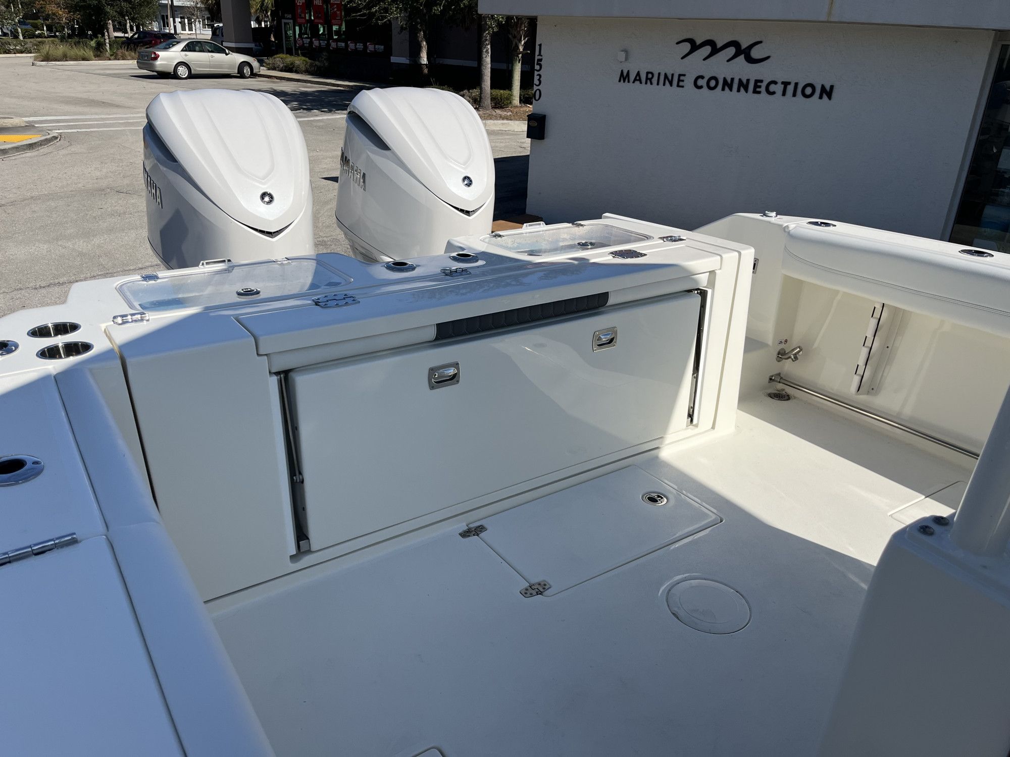 2026 Cobia 320 Center Console - 25