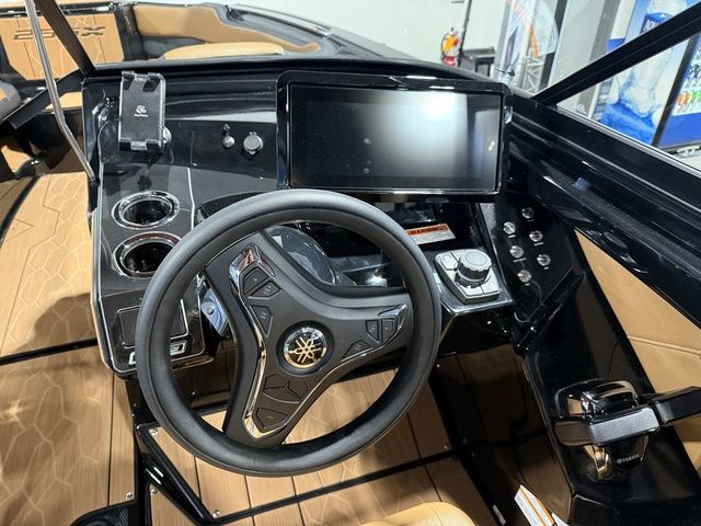 2026 Yamaha Boats 255XD - 20