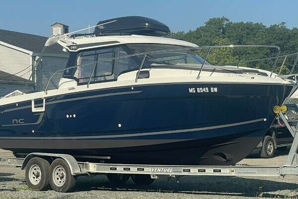 2022 Jeanneau NC 795 S2