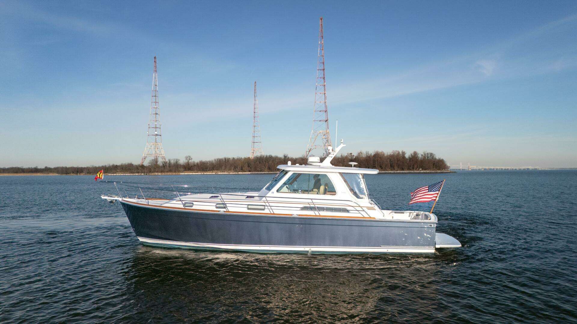 2009 Sabre 42 Hard Top Express - Image 6