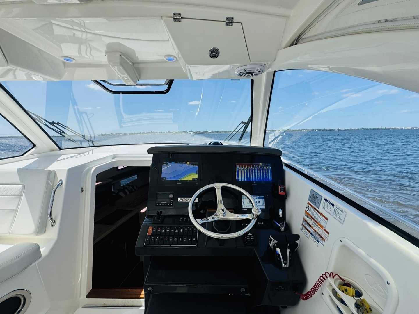 2021 Pursuit OS 355 - Image 29