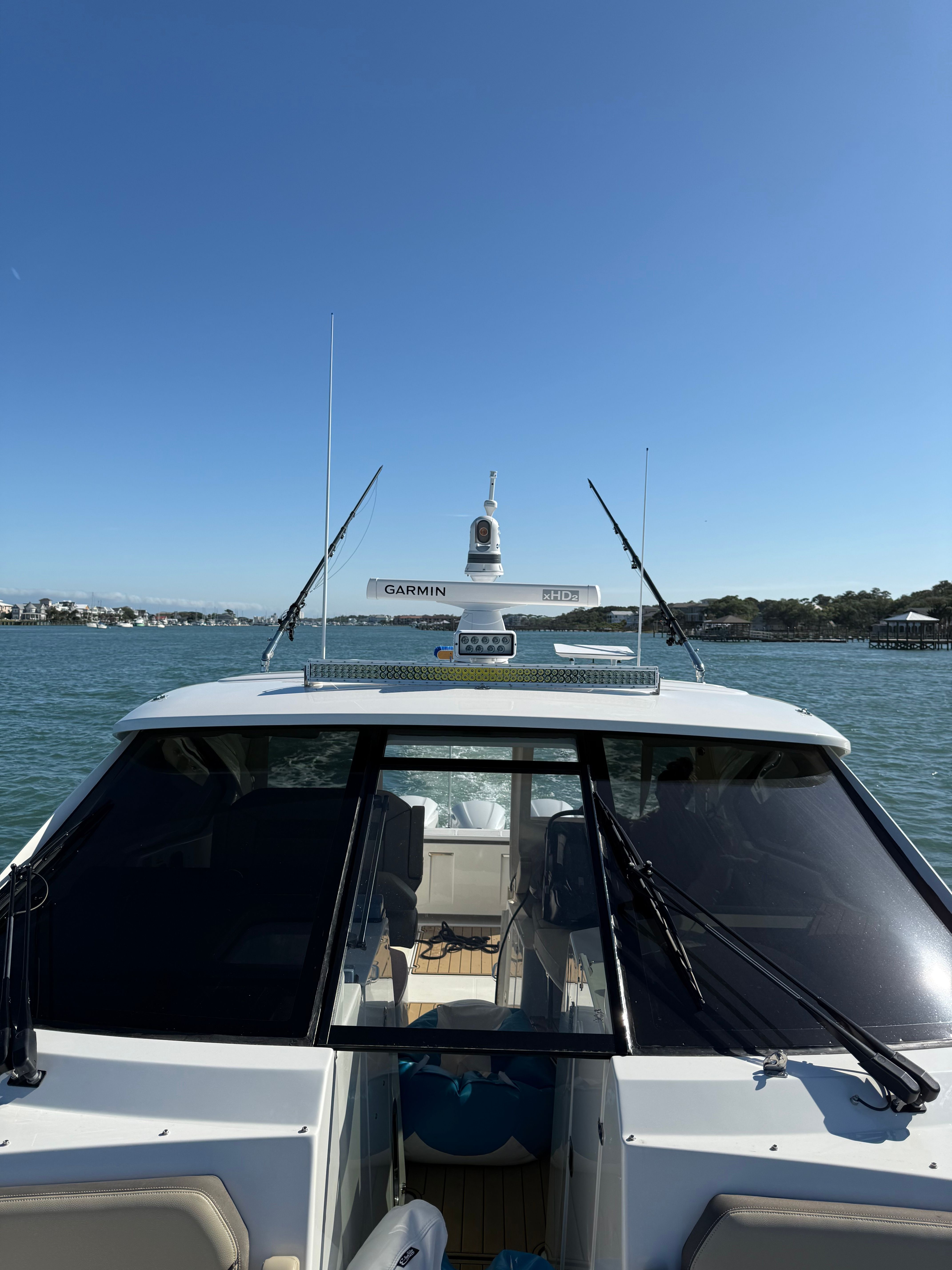 2020 Pursuit DC 365 Dual Console - 12
