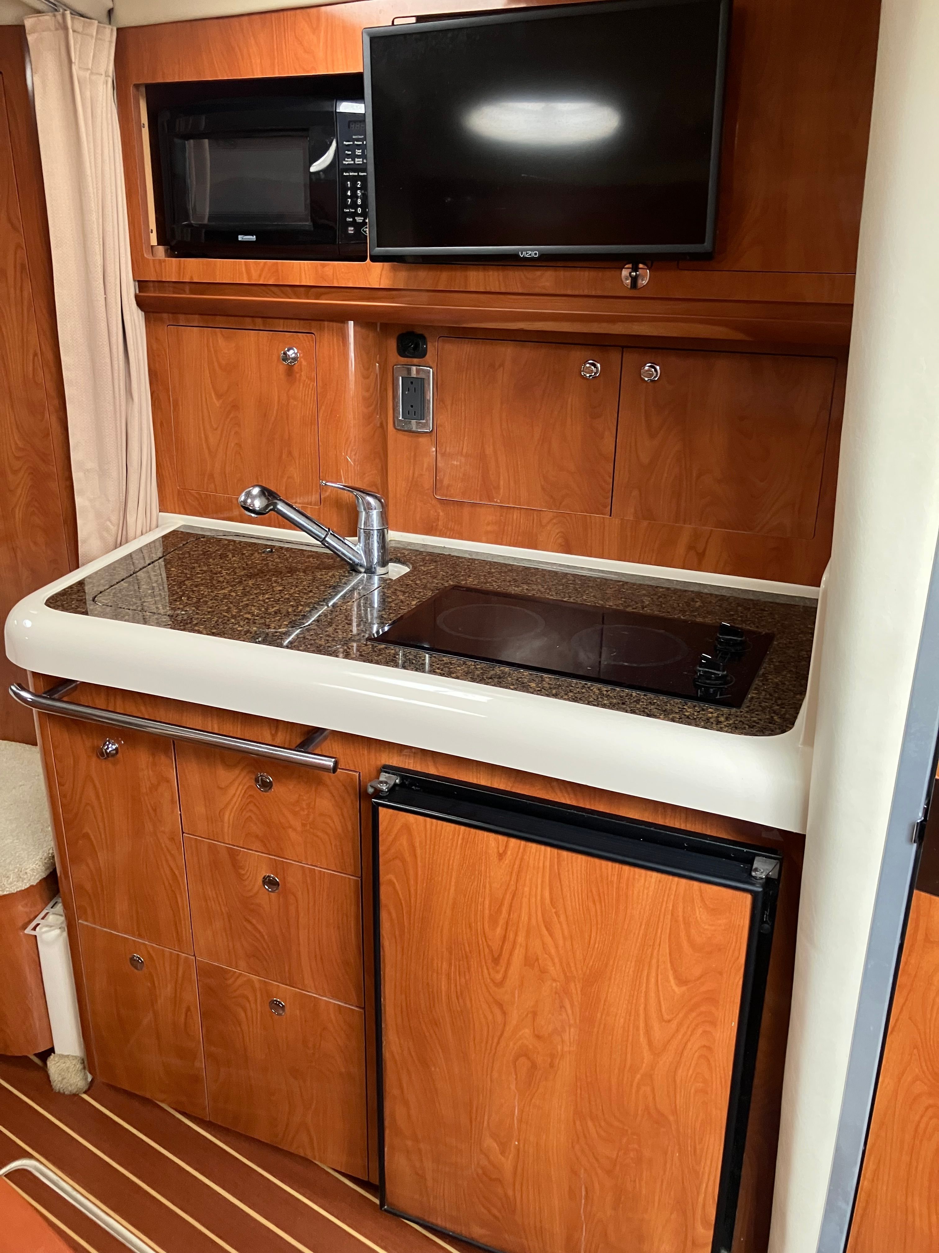 2006 Four Winns 318 Vista - 18