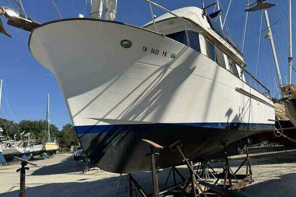 1986 Marine Trader 34 Double Cabin