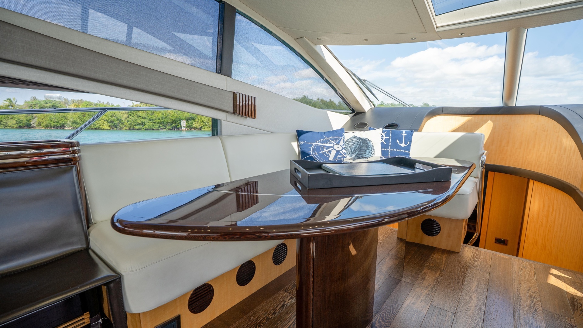 2014 Sunseeker 68' Sport Yacht - Image 28