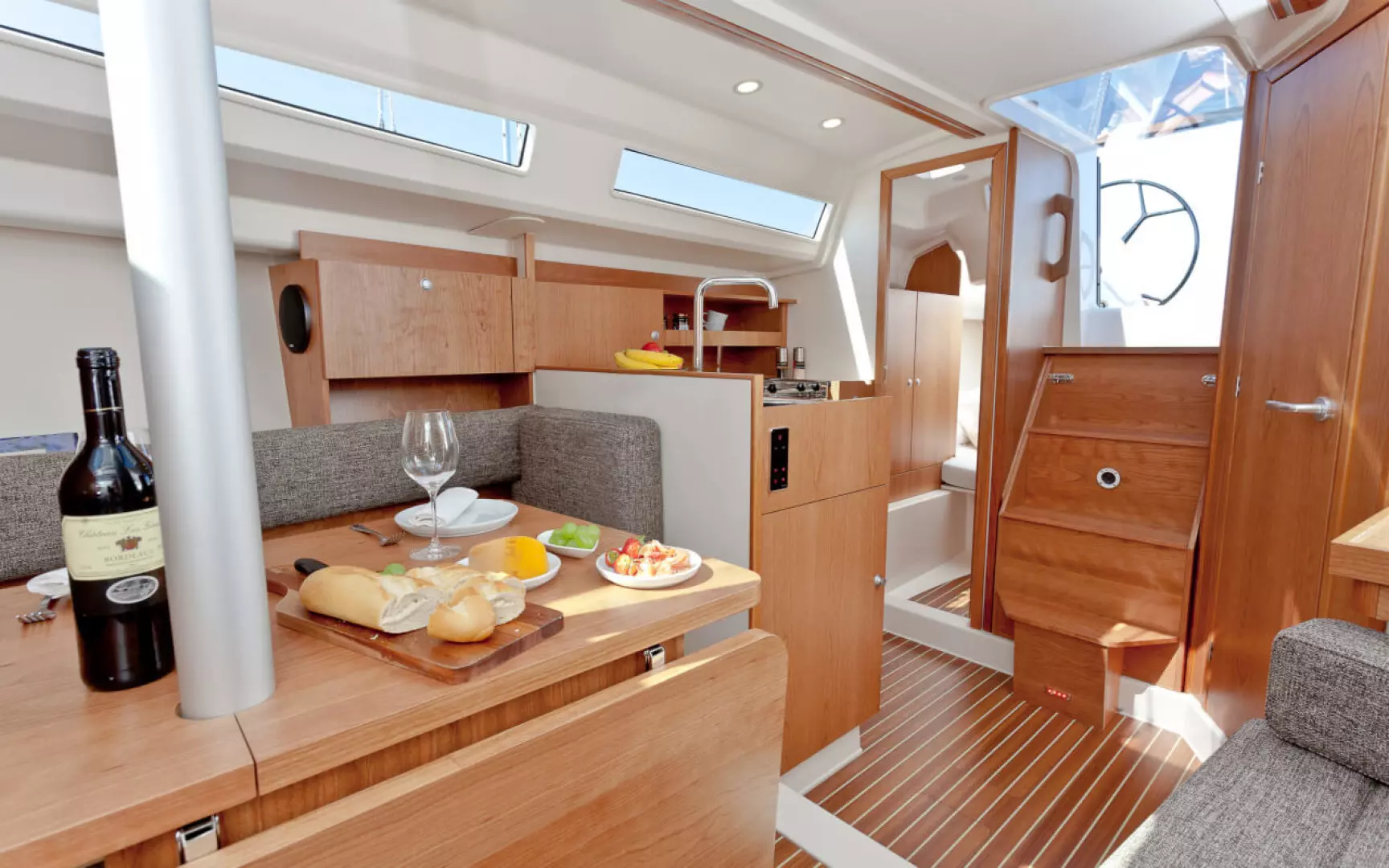 2025 Hanse 315 - Image 24