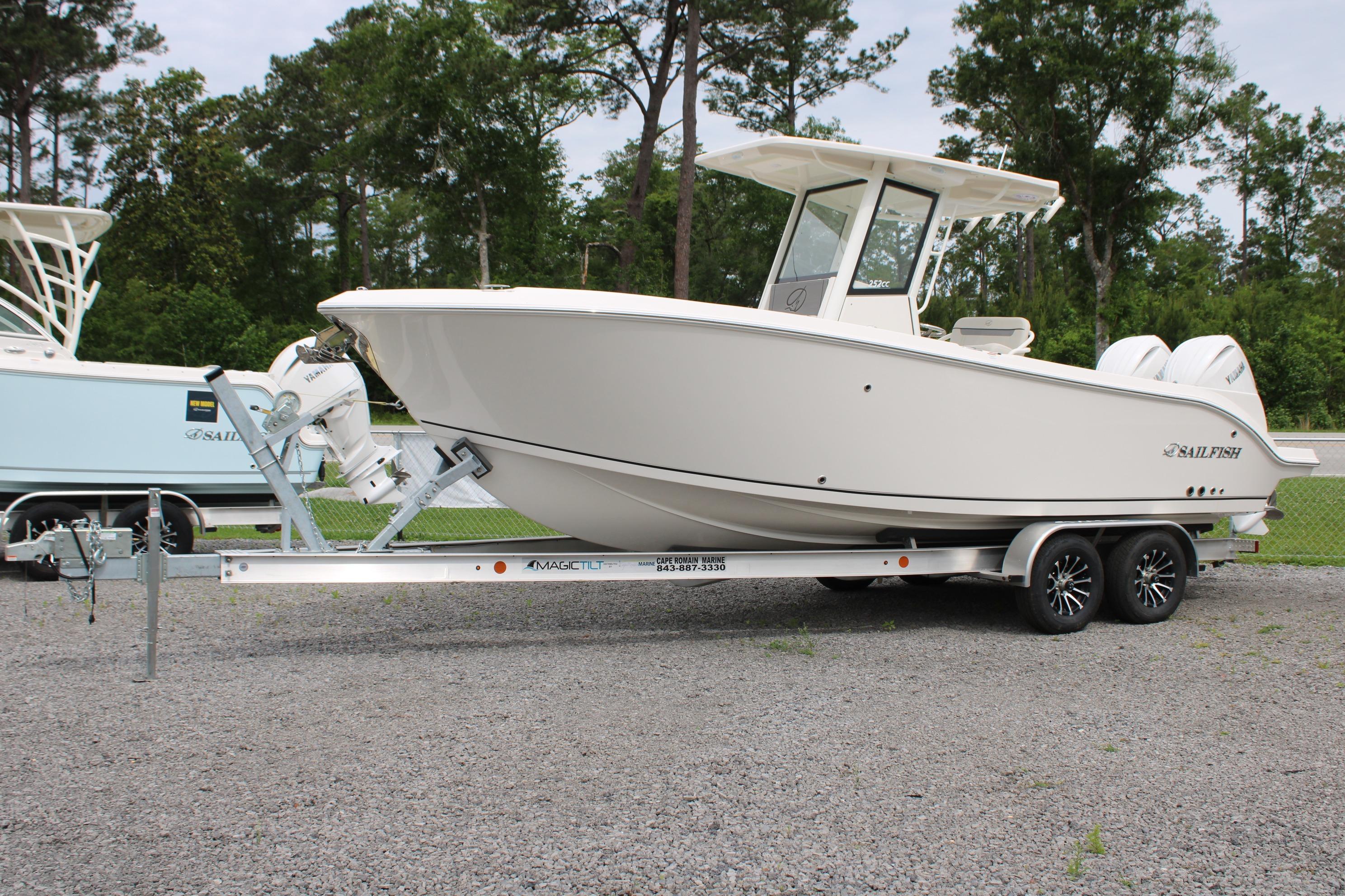 2026 Sailfish 252 CC