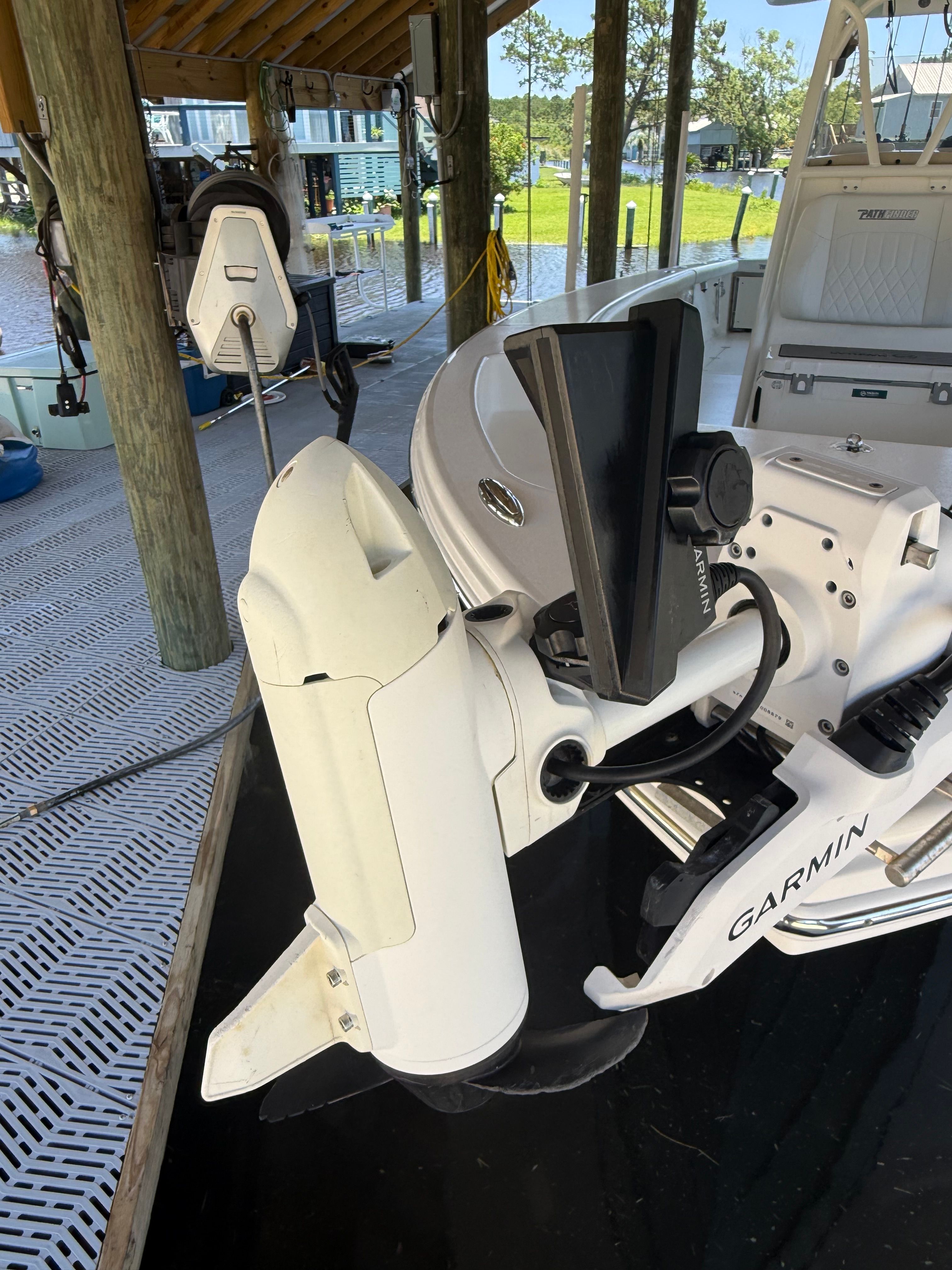 2024 Pathfinder 2700 Open with Garmin equipment at dock.