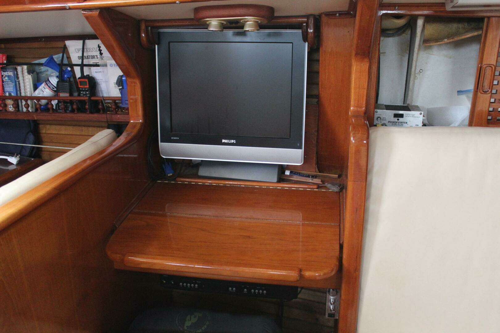 1979 Spencer 53 - Image 14
