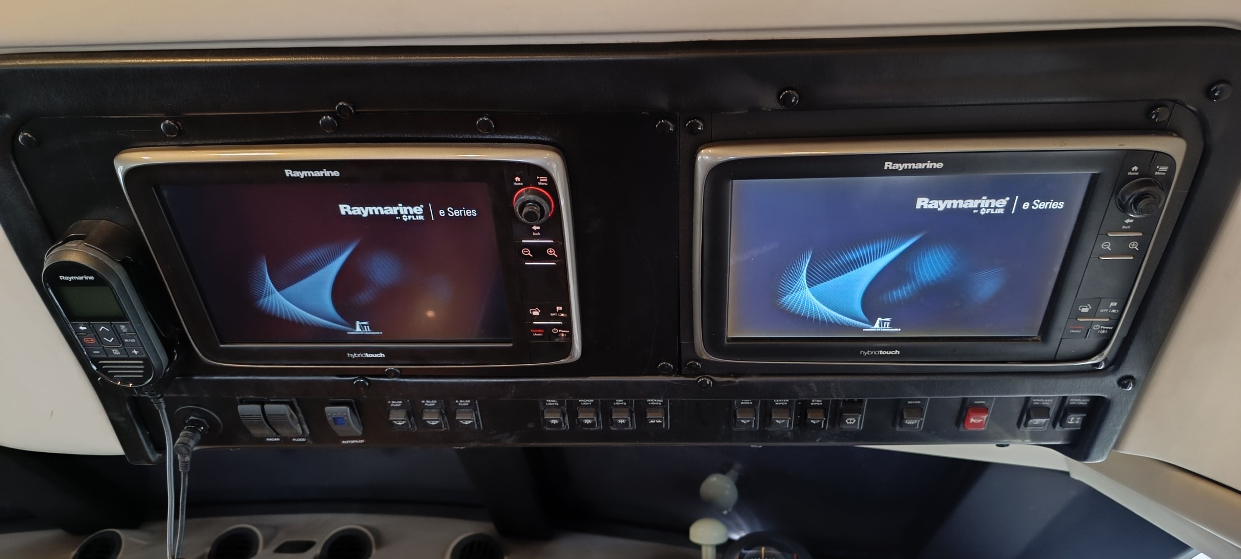 2000 Carver 450 Voyager Pilothouse - 36