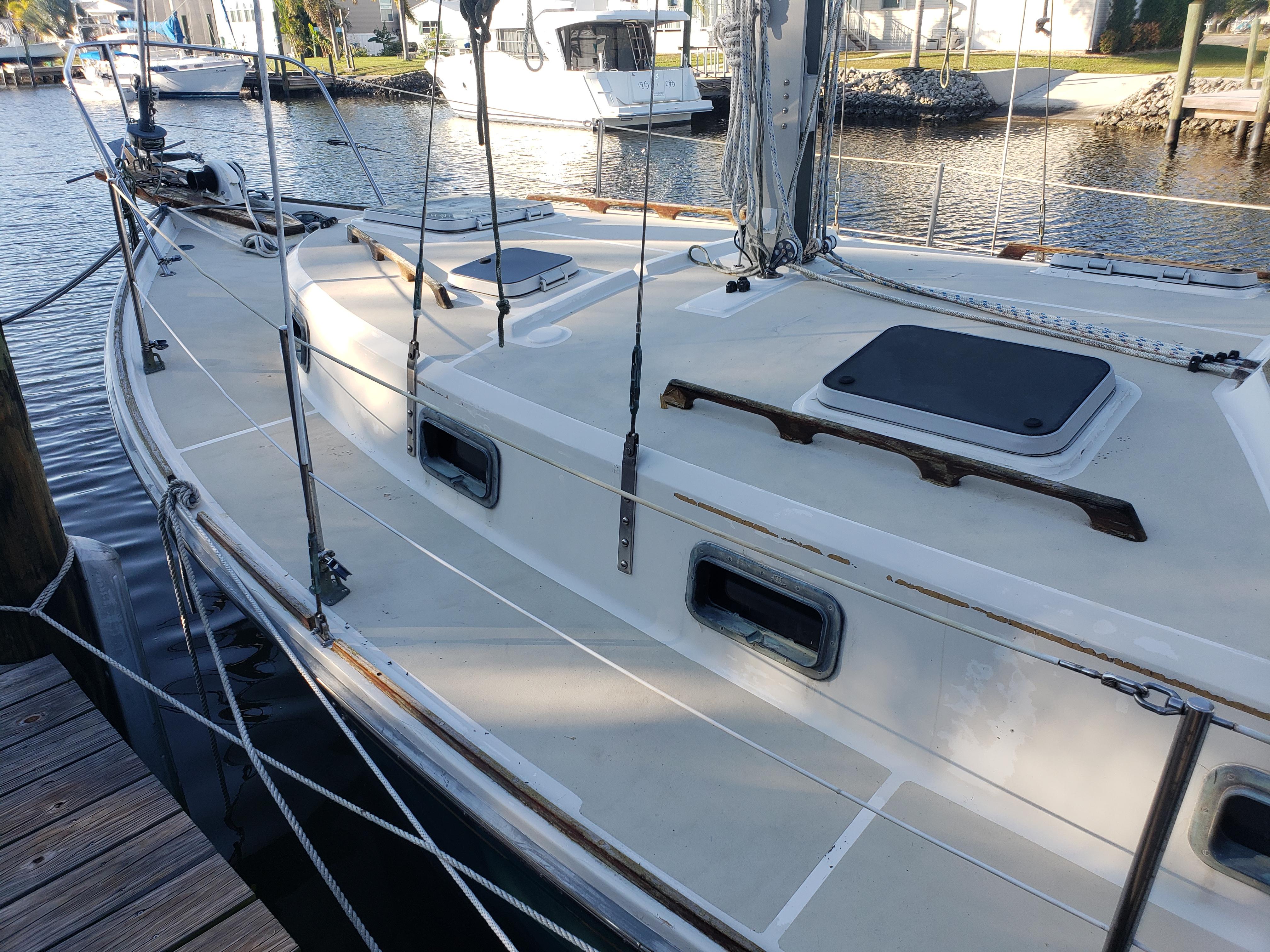 1989 Cape Dory MS300 - 7