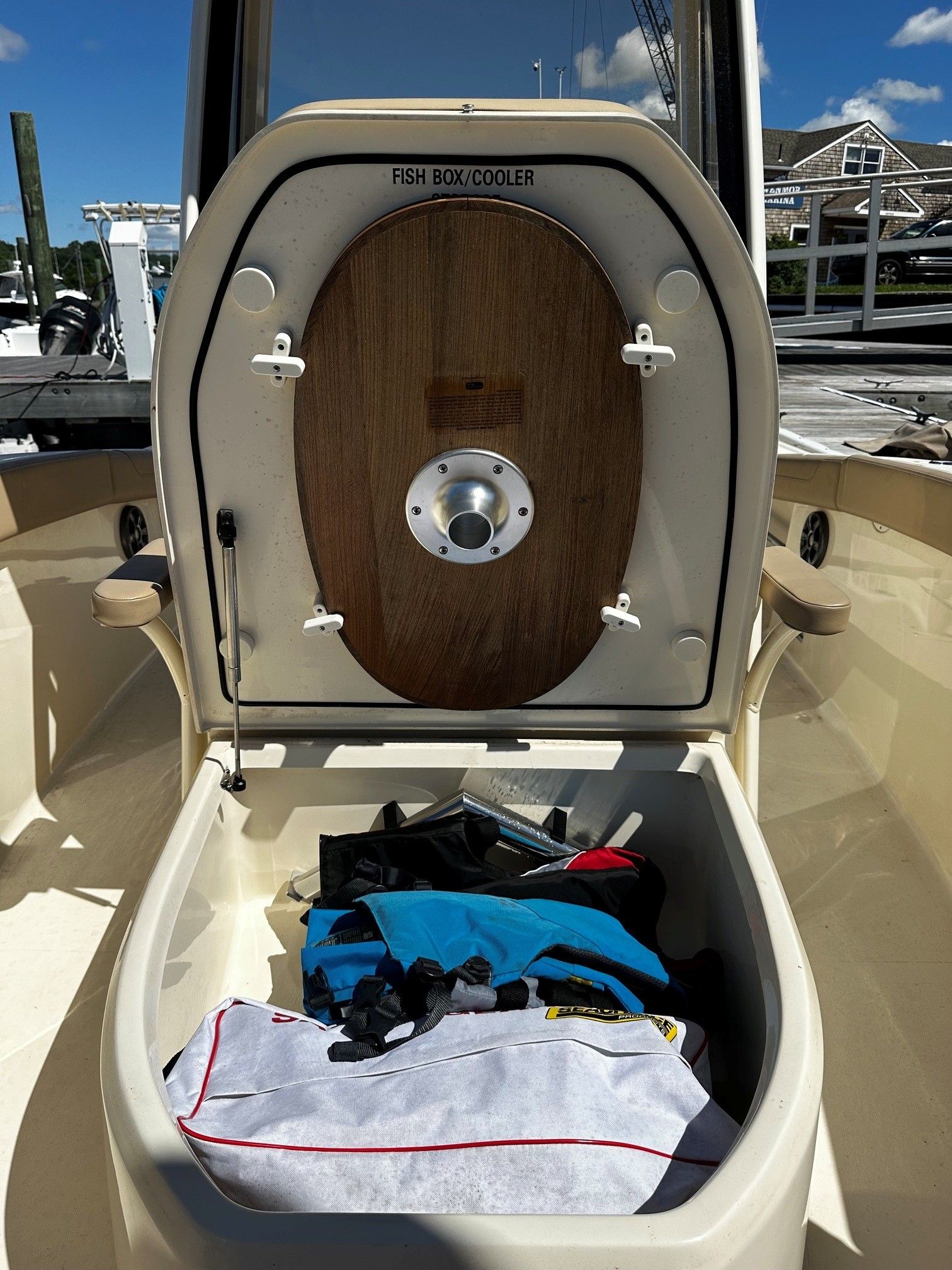 Scout 210XSF 2022 fish box/cooler with gear.