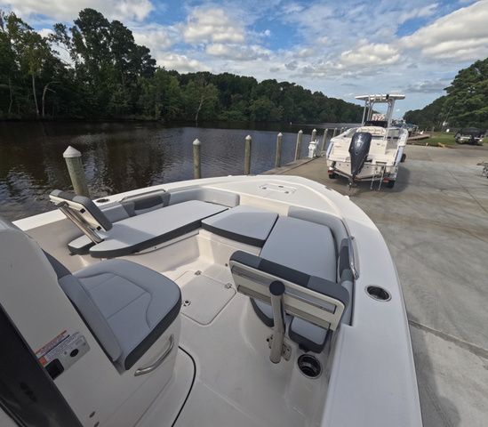 2026 Robalo Center Console R230 In Stock Trailer Included - 29