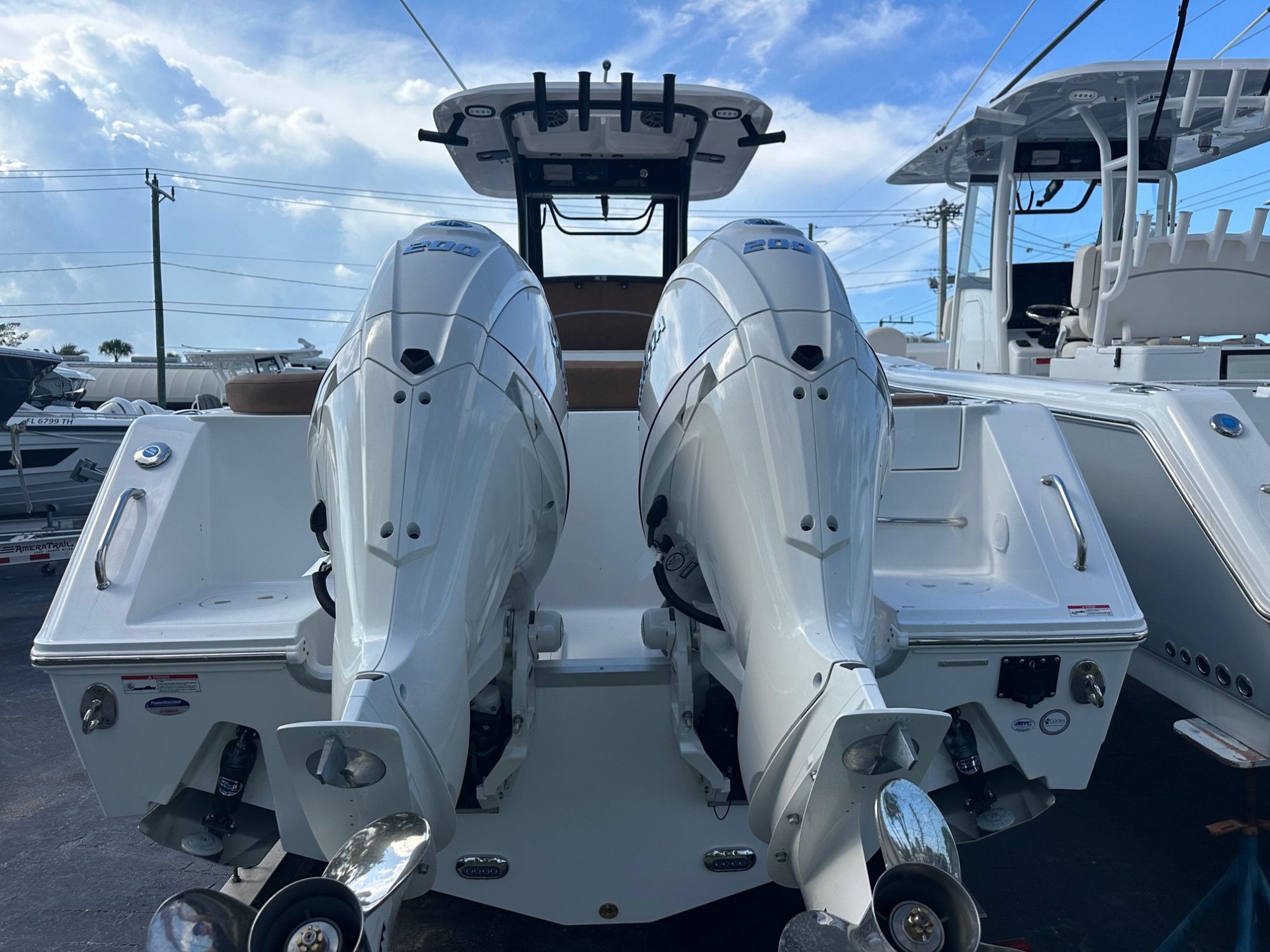 2027 Sea Hunt Ultra 275 SE - 2