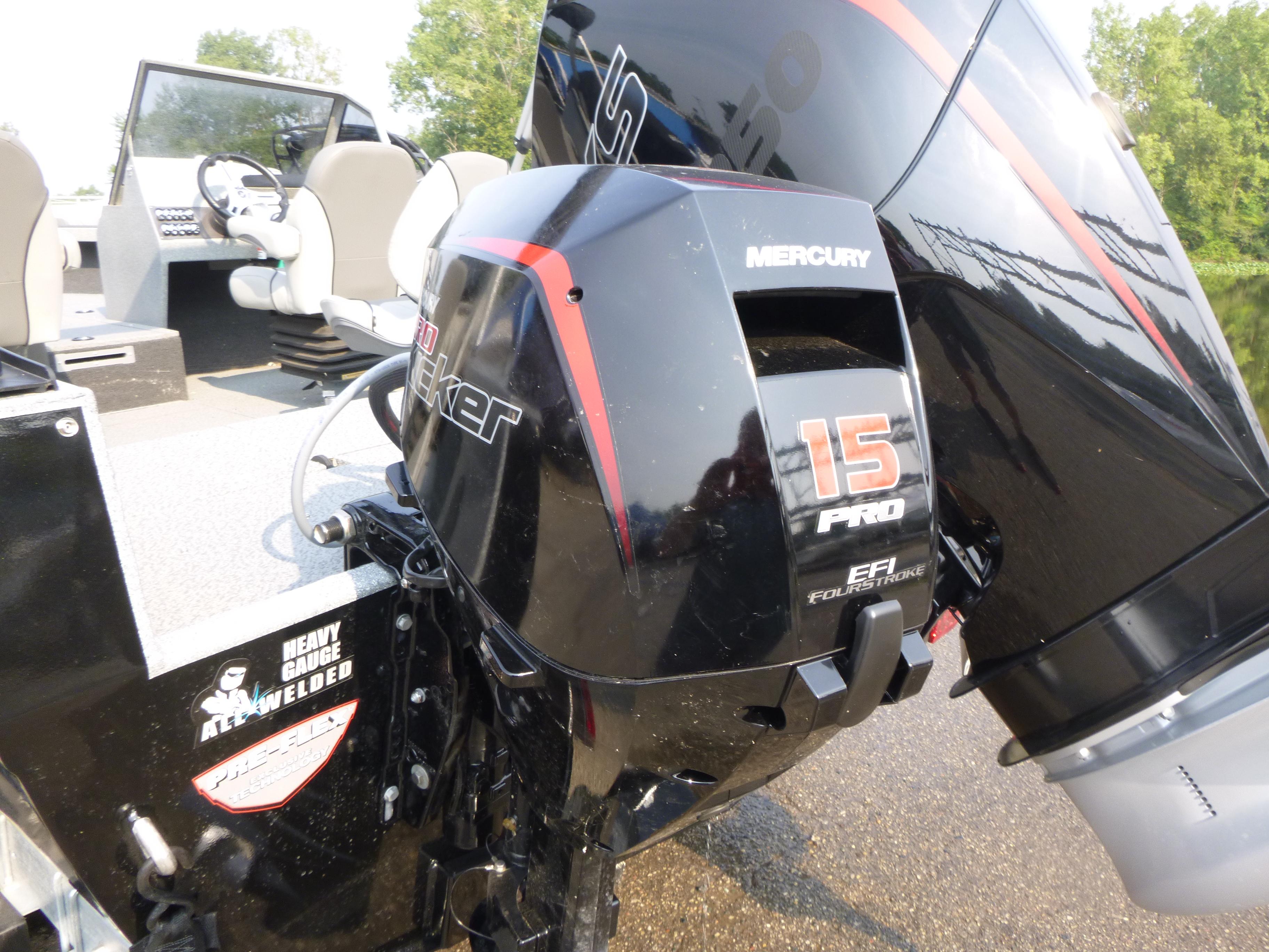 2025 KingFisher 2125 Arrow Sport boat with Mercury 15 Pro EFI FourStroke engine.