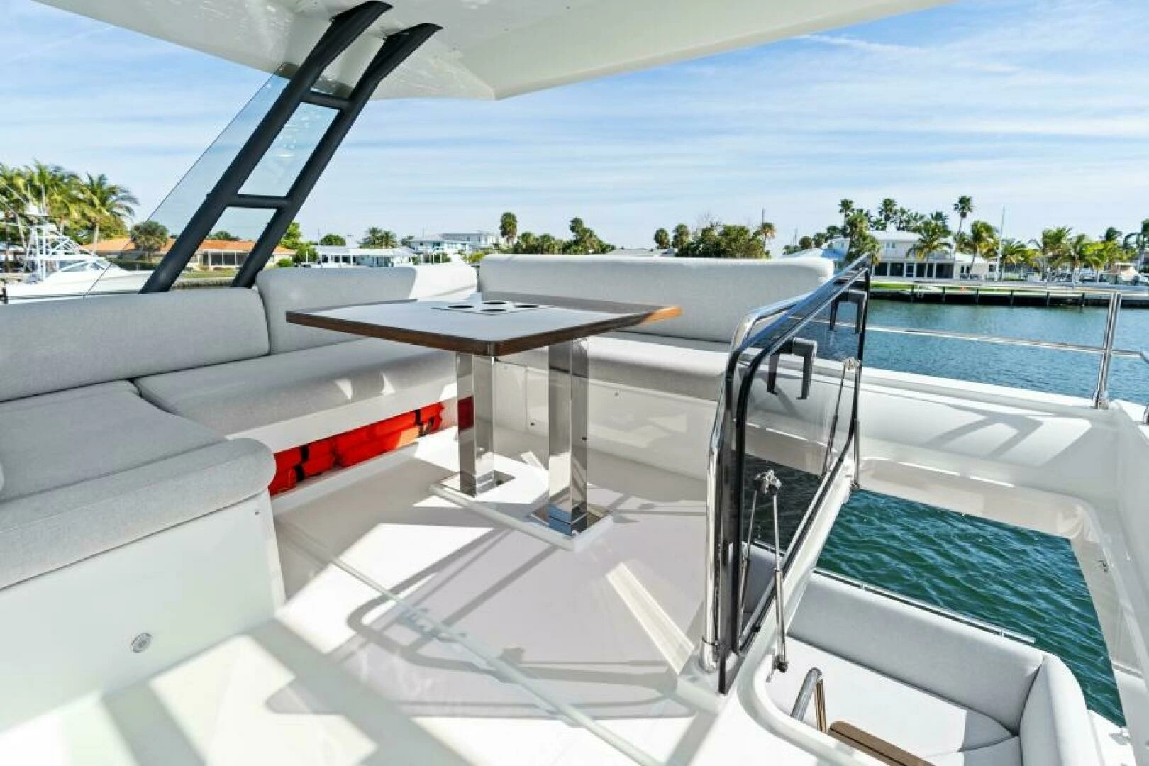2020 Prestige 520 Flybridge - Image 44