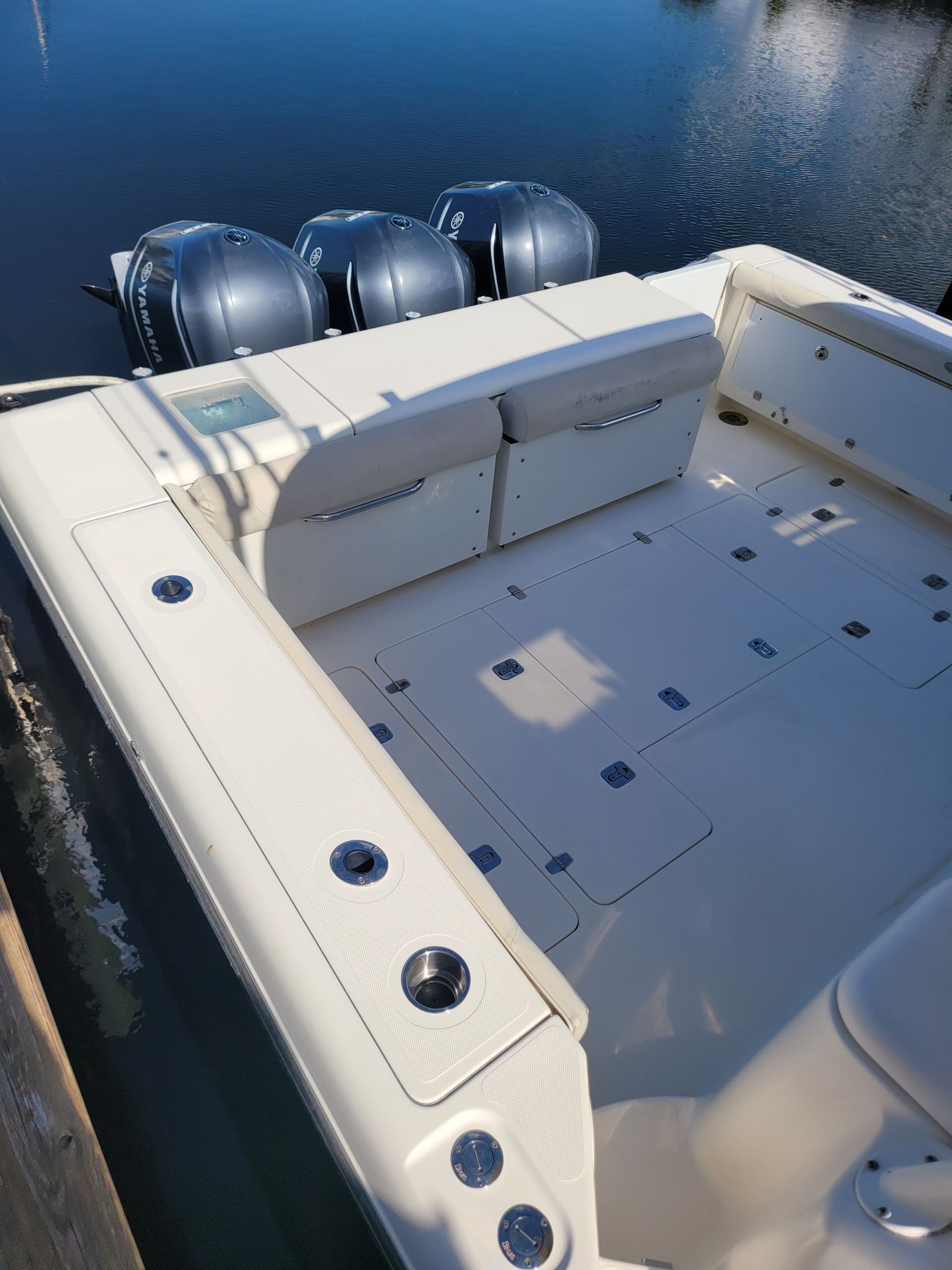2009 Pursuit OS 375 Offshore - 40