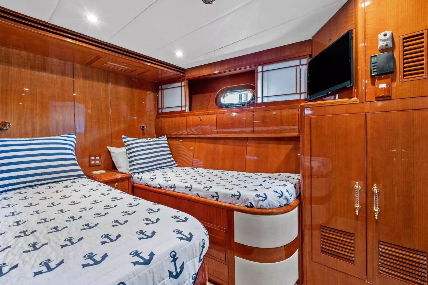 2006 Jefferson Starship Pilothouse - Image 54