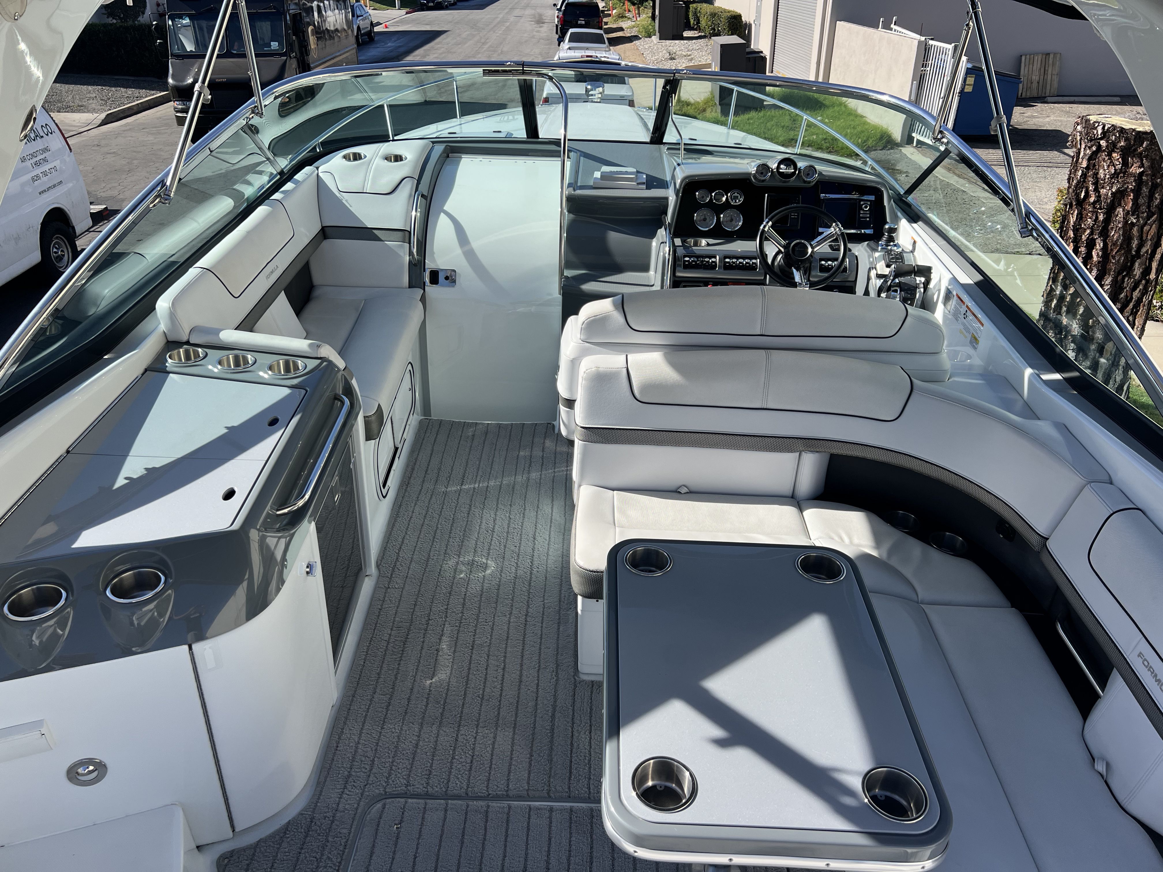 2015 Formula 350 Sun Sport - 9