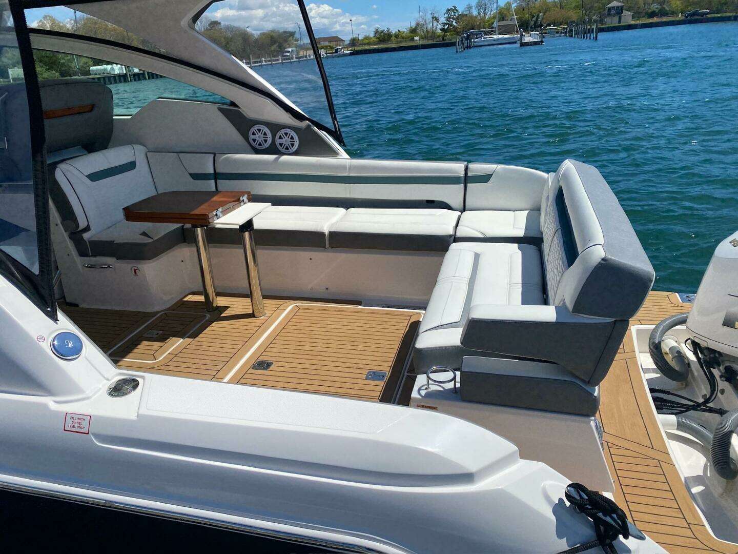 2019 Tiara Yachts 34LX - Image 17