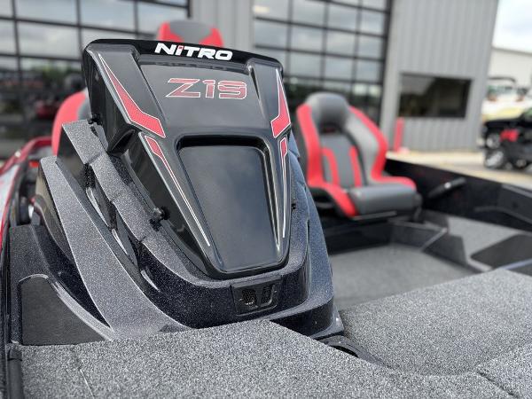 2025 Nitro Z19 Pro boat with sleek design and red-accented seats.