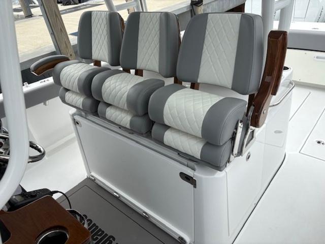 2025 Everglades 375 Center Console - 7