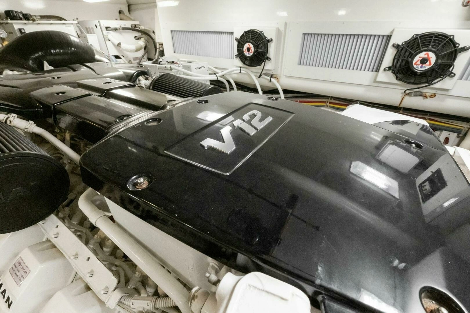 2015 Viking 52 OPEN - Image 62